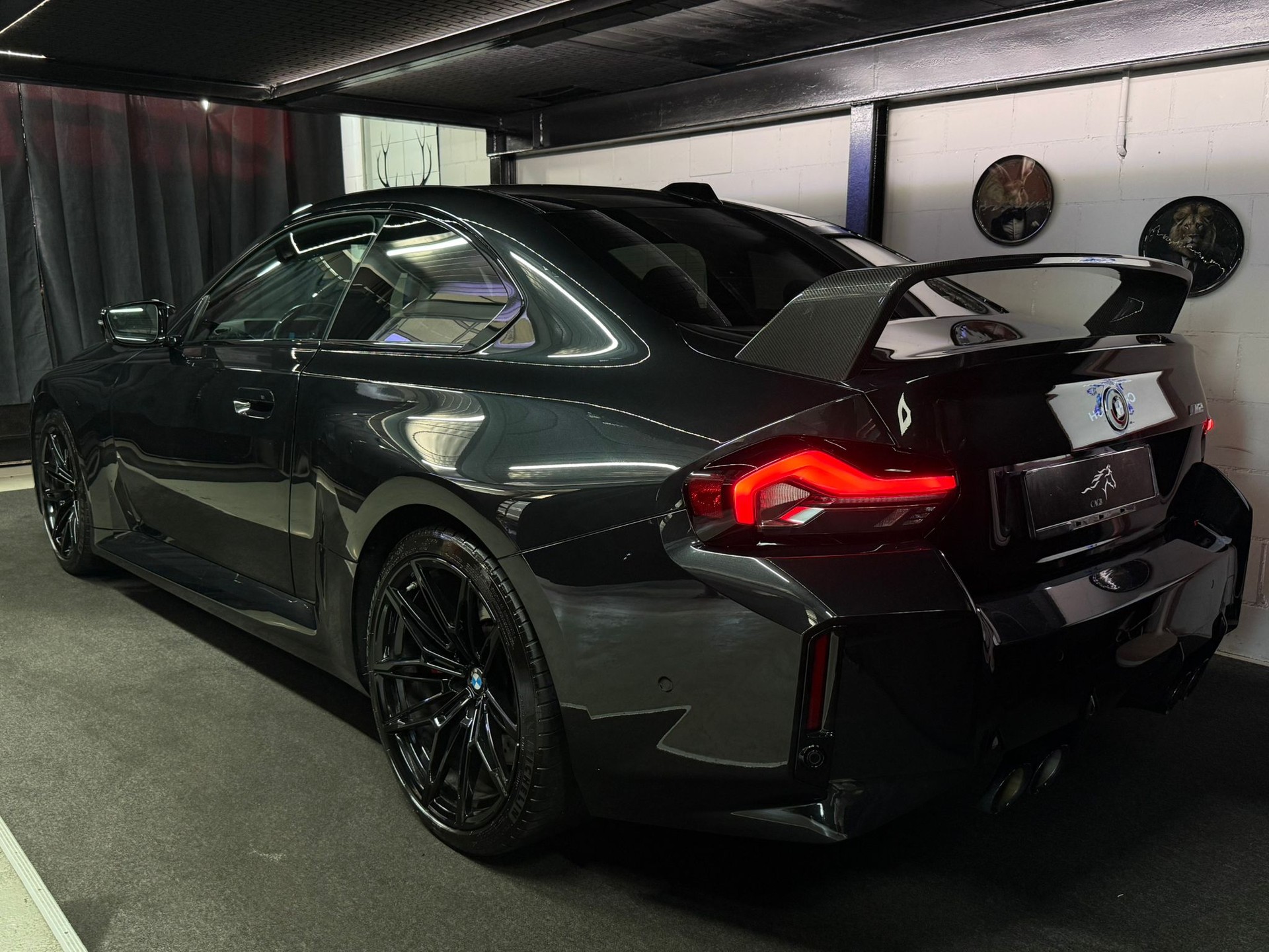 BMW M2 Steptronic / ALL BLACK / Ch Fahrzeug / Gratis Service 10 Jahre-image-17