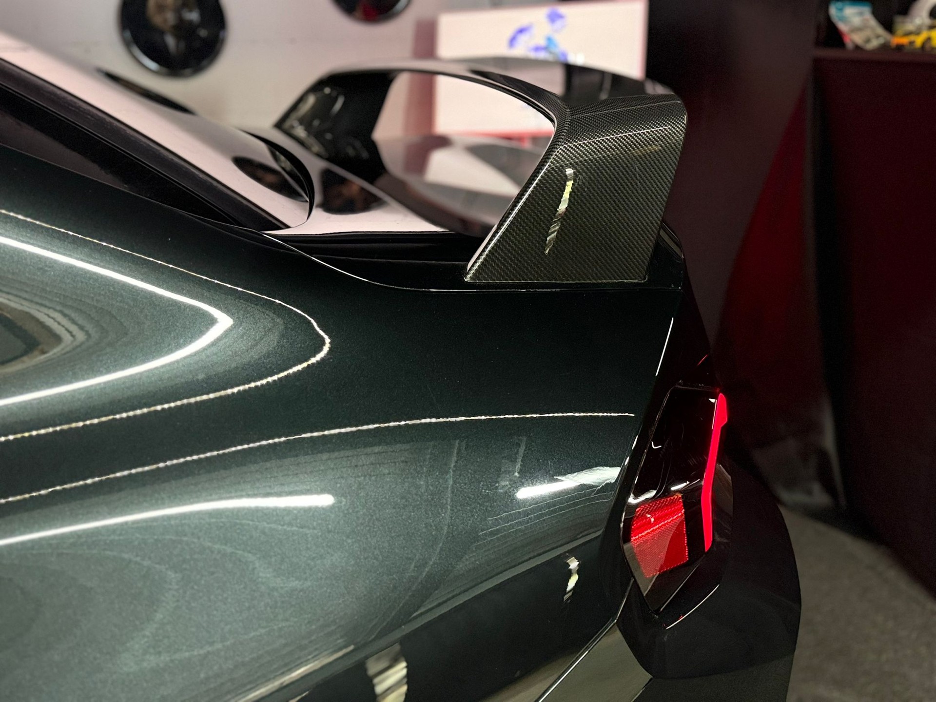 BMW M2 Steptronic / ALL BLACK / Ch Fahrzeug / Gratis Service 10 Jahre-image-5