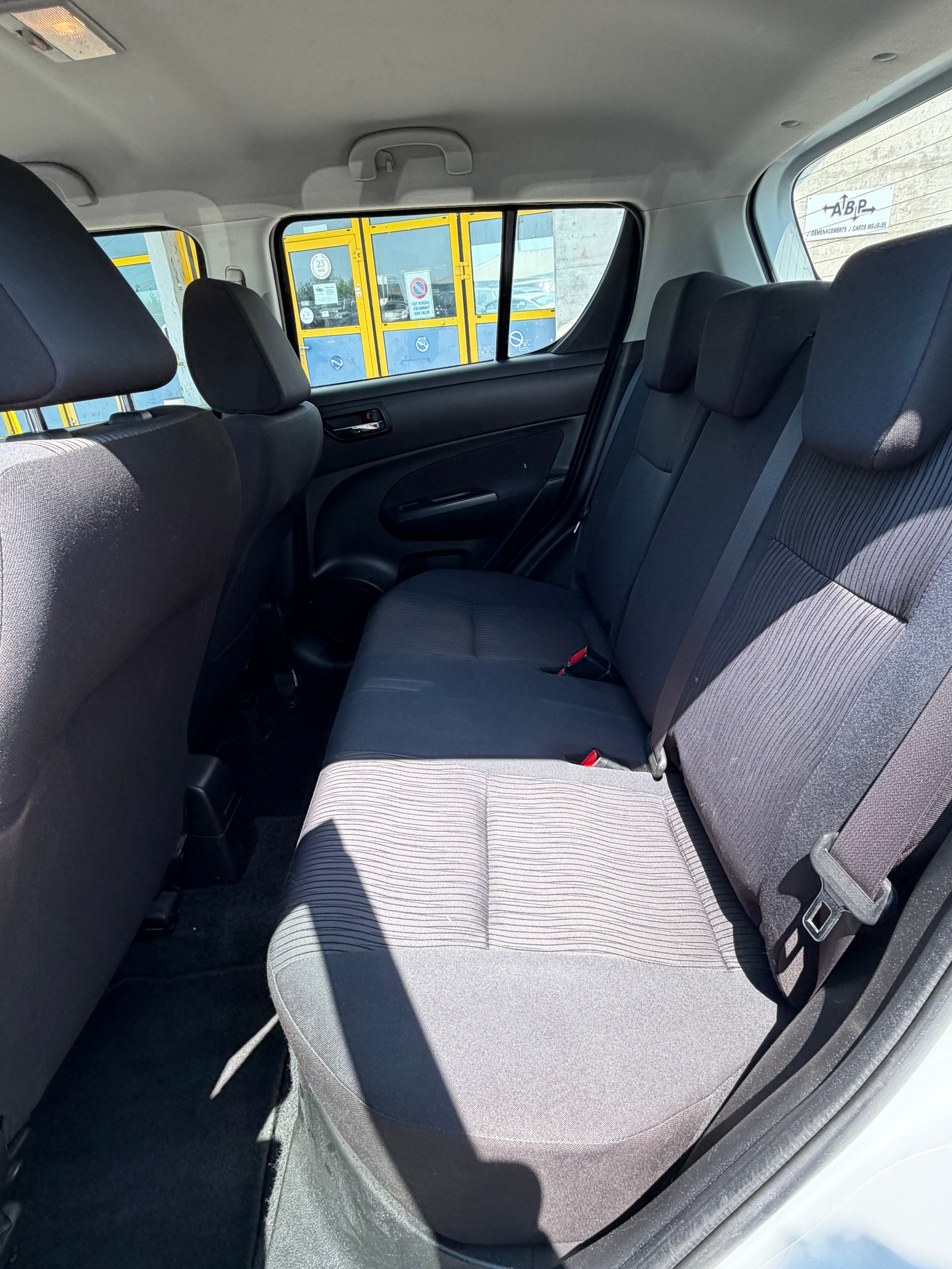 SUZUKI Swift 1.2i 16V GL Top 4x4-image-7