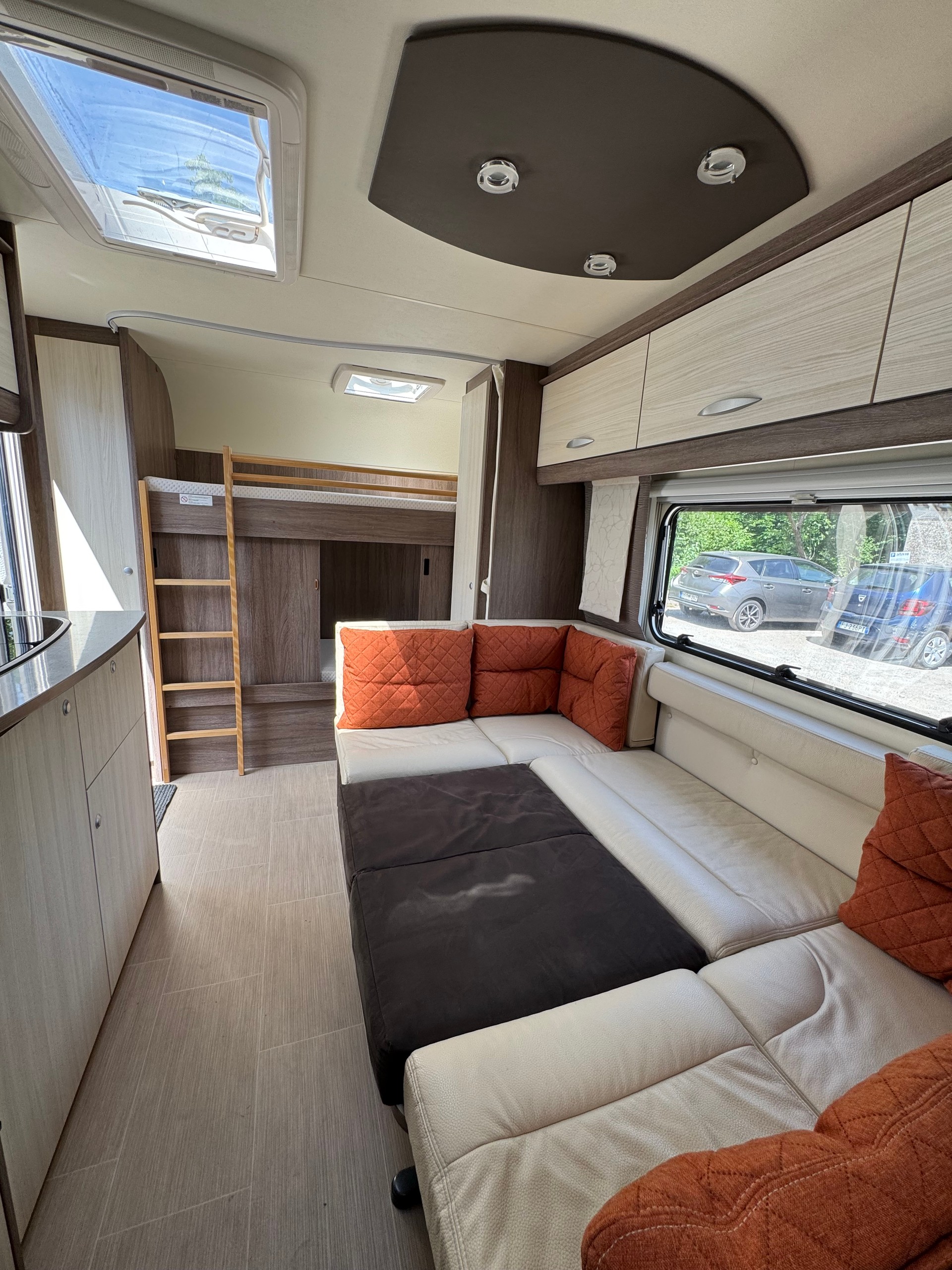 BÜRSTNER Premio 520 TK - Kajüte Stockbett - Garage- Vorzelt-image-12
