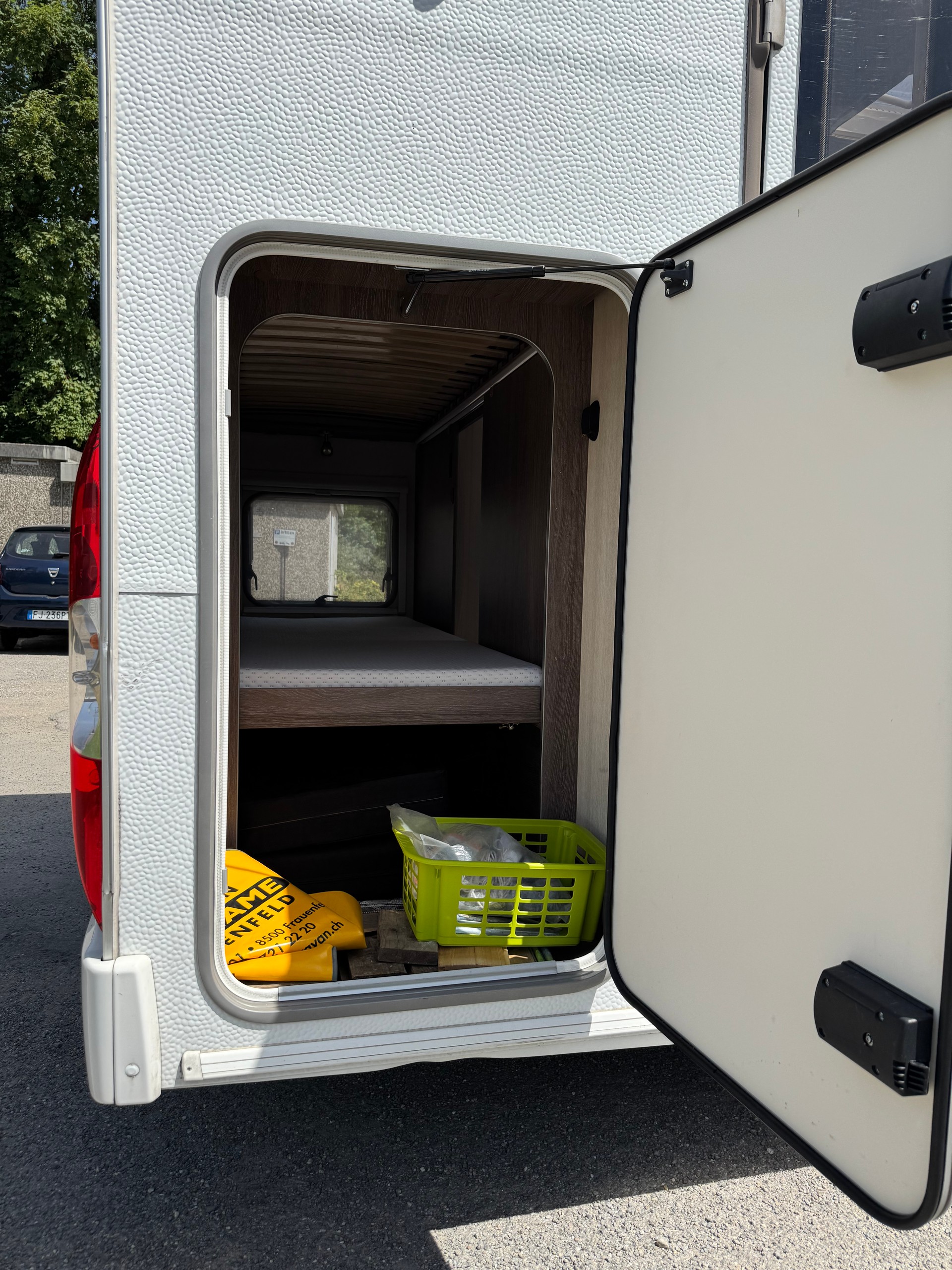 BÜRSTNER Premio 520 TK - Kajüte Stockbett - Garage- Vorzelt-image-6