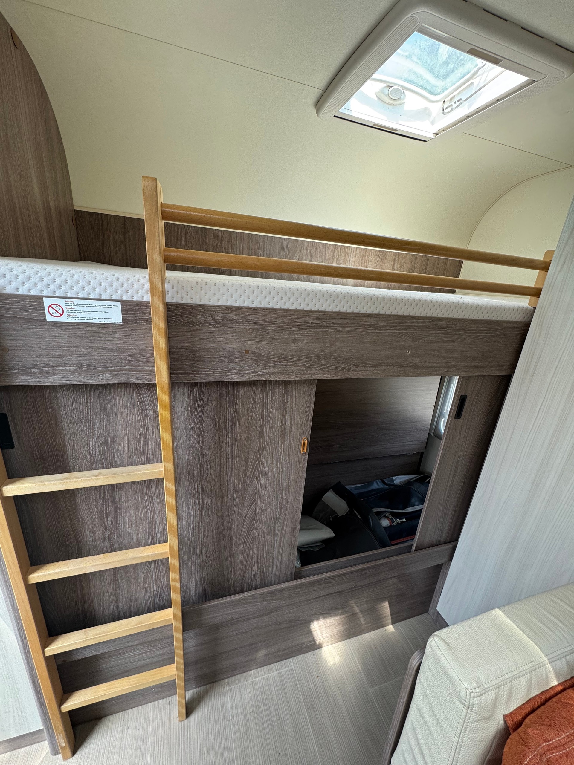 BÜRSTNER Premio 520 TK - Kajüte Stockbett - Garage- Vorzelt-image-9