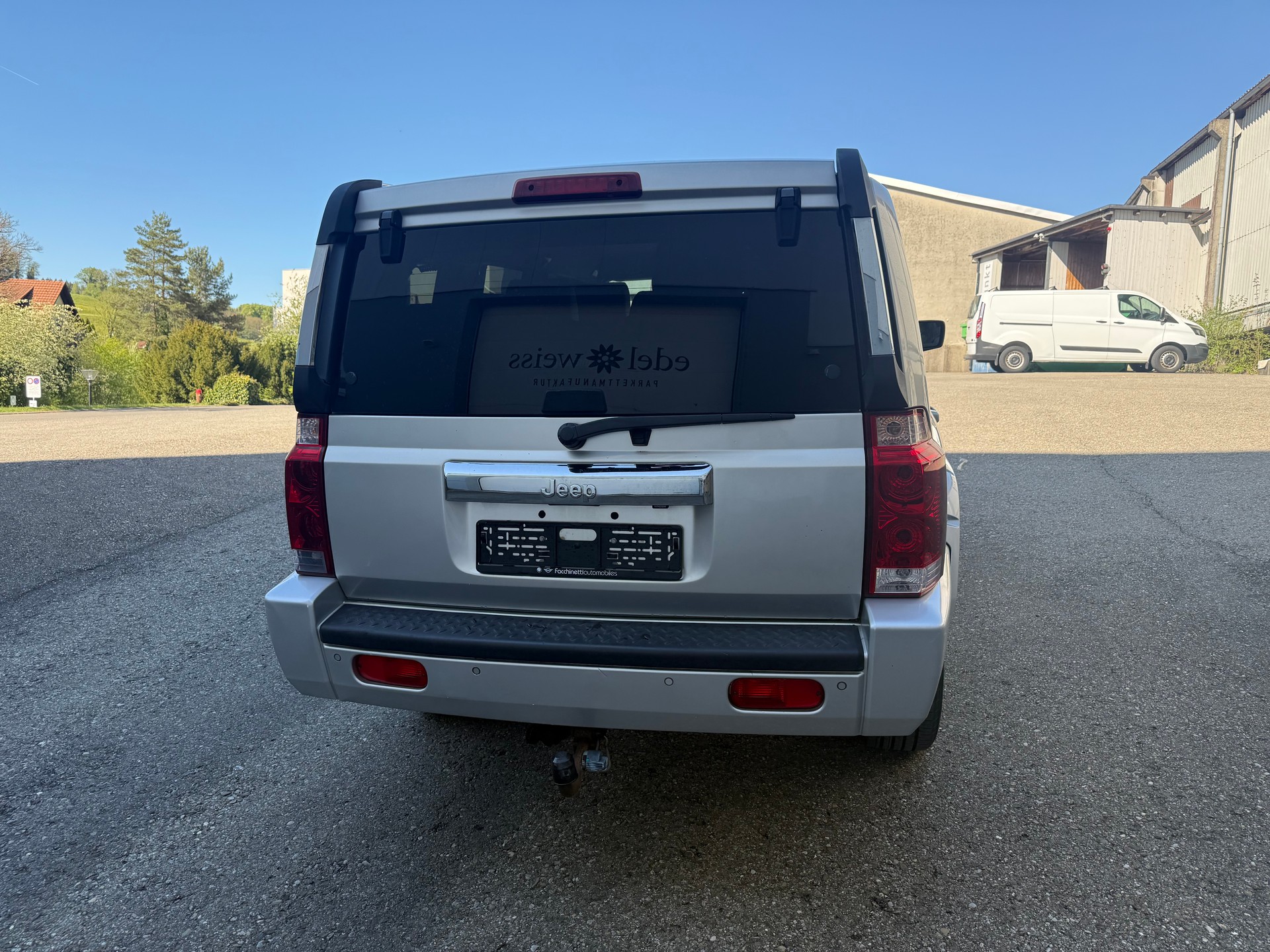 JEEP Commander 5.7 HEMI Limited Automatic-image-5
