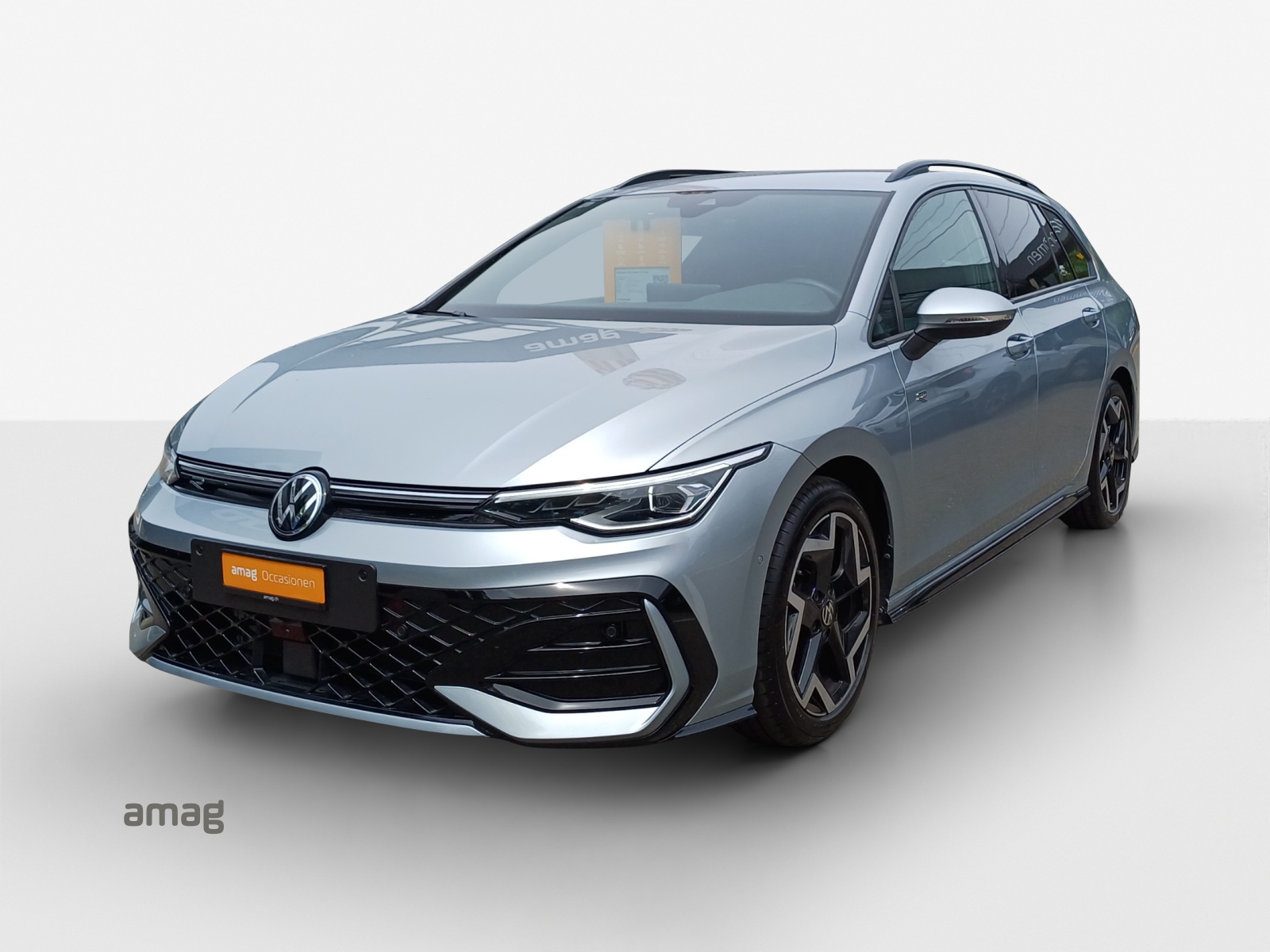 VW Golf Variant 2.0 TSI R-Line DSG 4 Motion-image-0