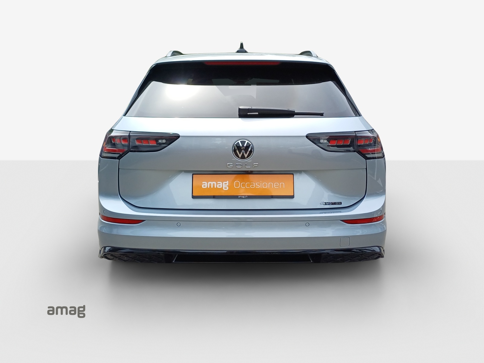 VW Golf Variant 2.0 TSI R-Line DSG 4 Motion-image-3