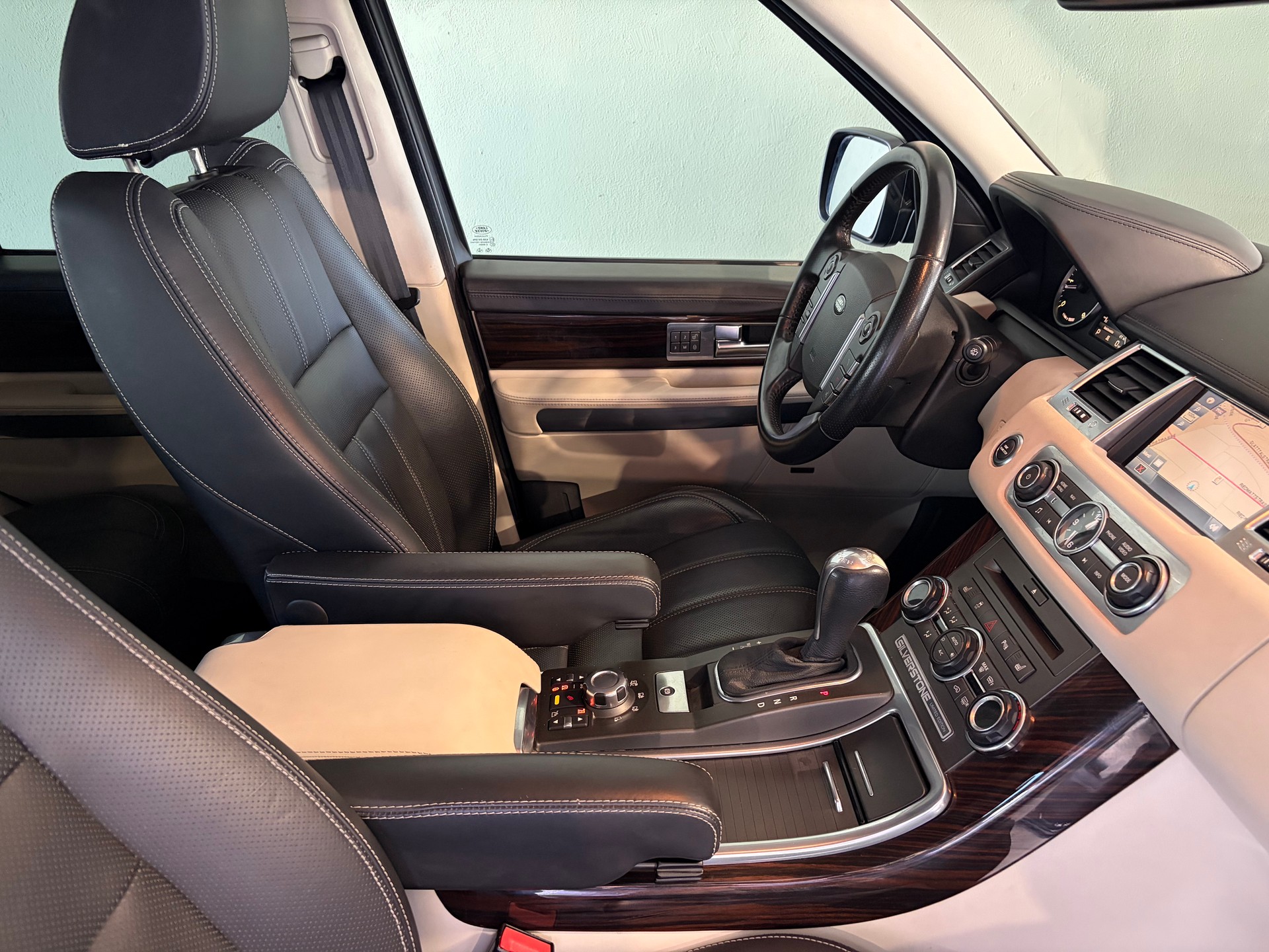 LAND ROVER Range Rover Sport 3.0 TDV6 HSE Automatic * Ab MFK *-image-16
