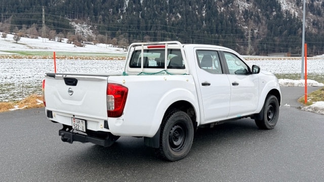 NISSAN Navara Double Cab Tekna 2.3 dCi 4WD-image-4