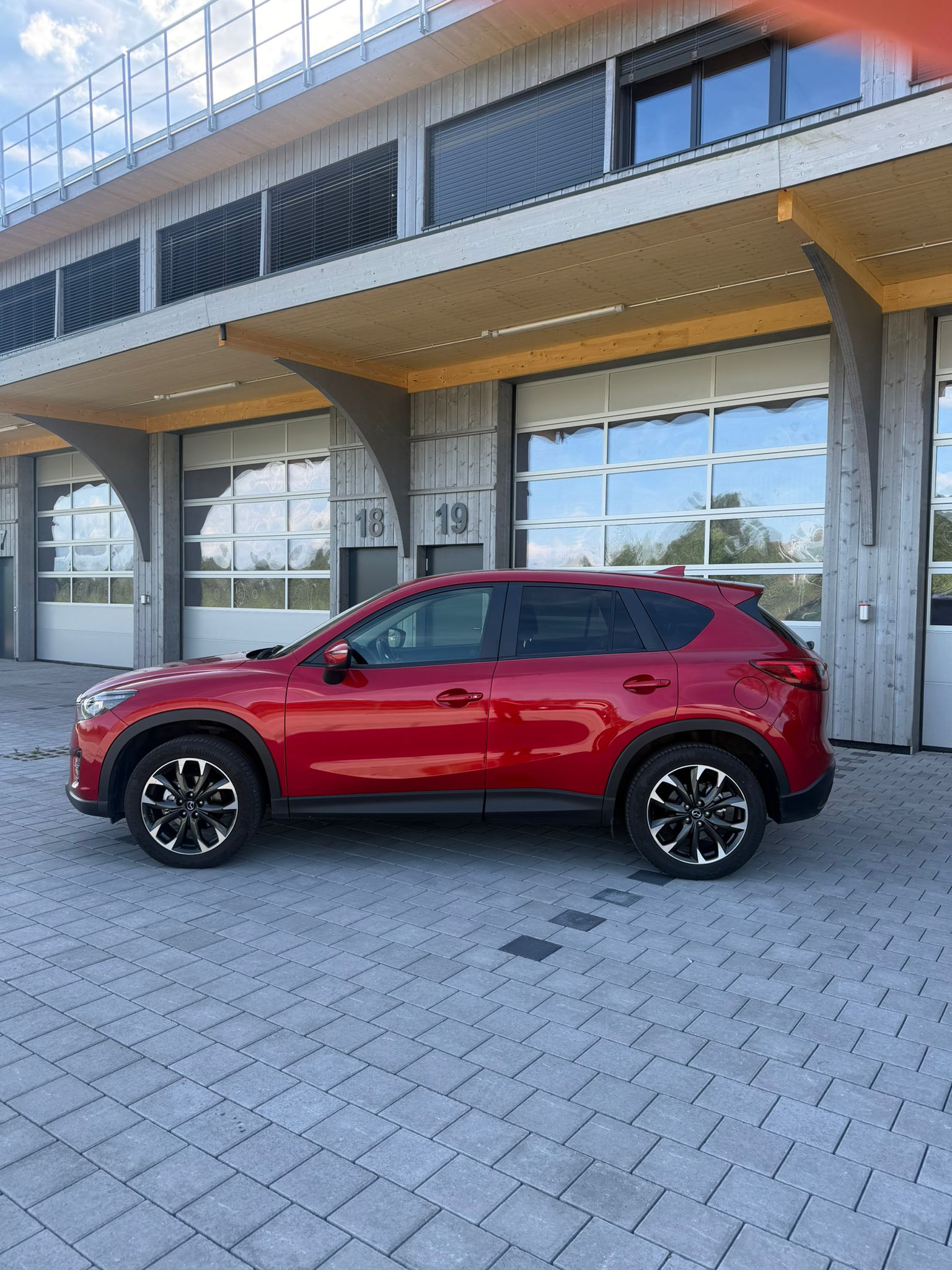 MAZDA CX-5 2.2 D HP Revolution AWD Automatic-image-1