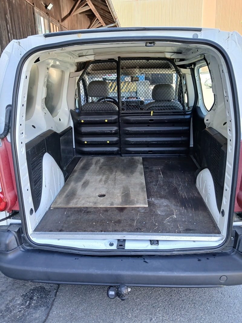 PEUGEOT 1.6 90 Urban Pack-image-4