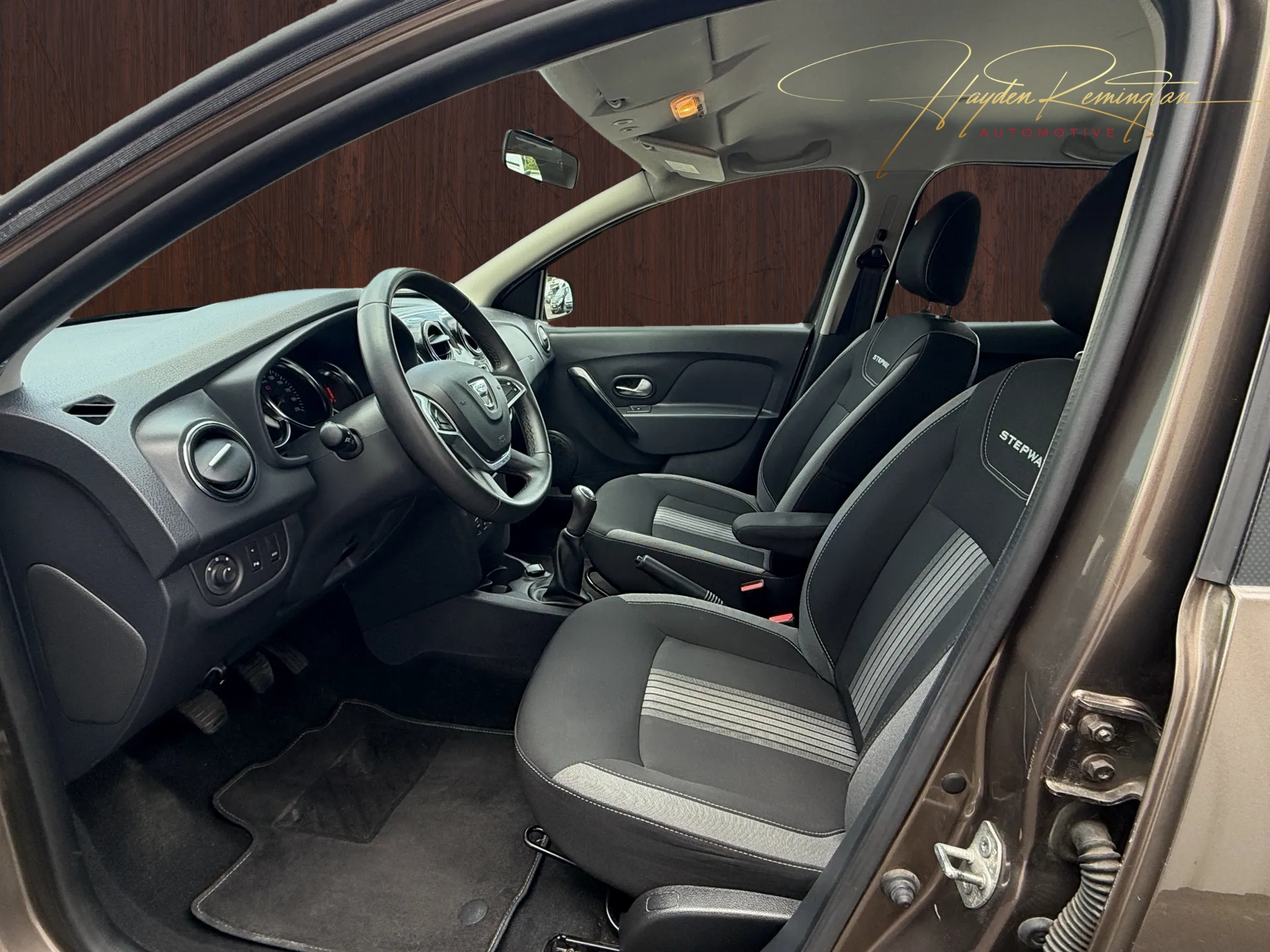 DACIA Sandero Tce 90 Stepway-image-7