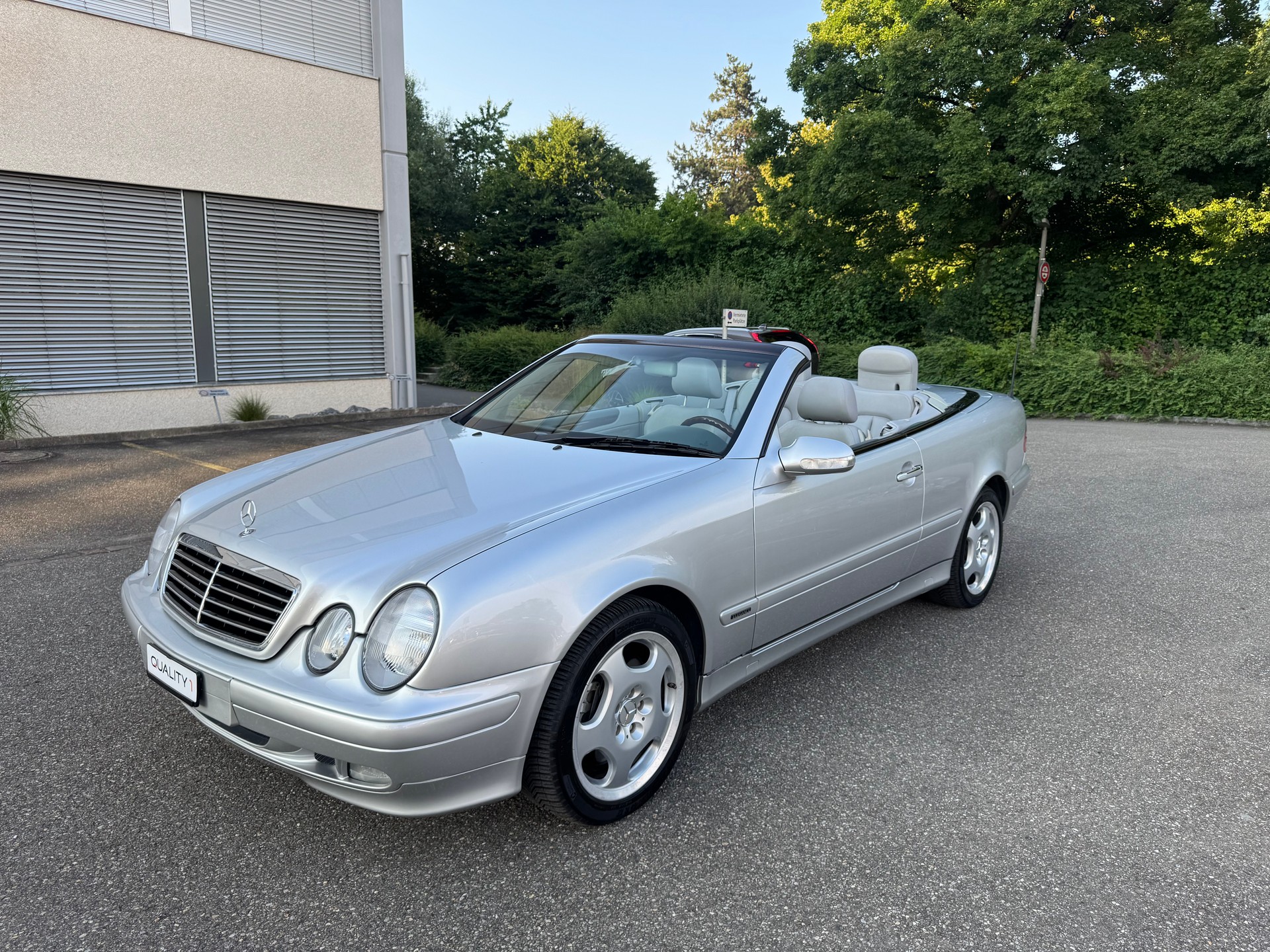 MERCEDES-BENZ CLK 430 Elégance Automatic-image-0