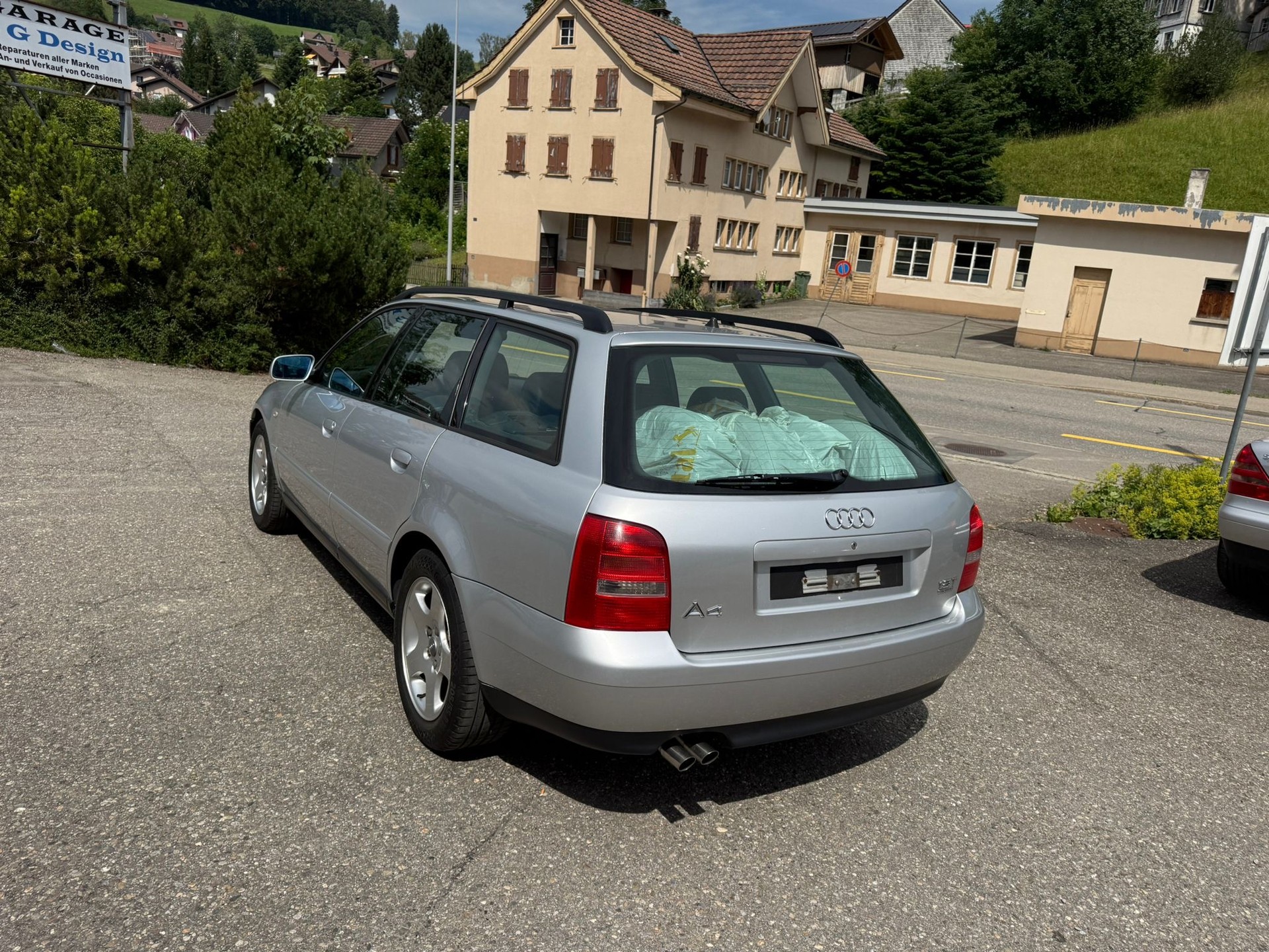 AUDI A4 Avant 1.8 T quattro Ambiente-image-3