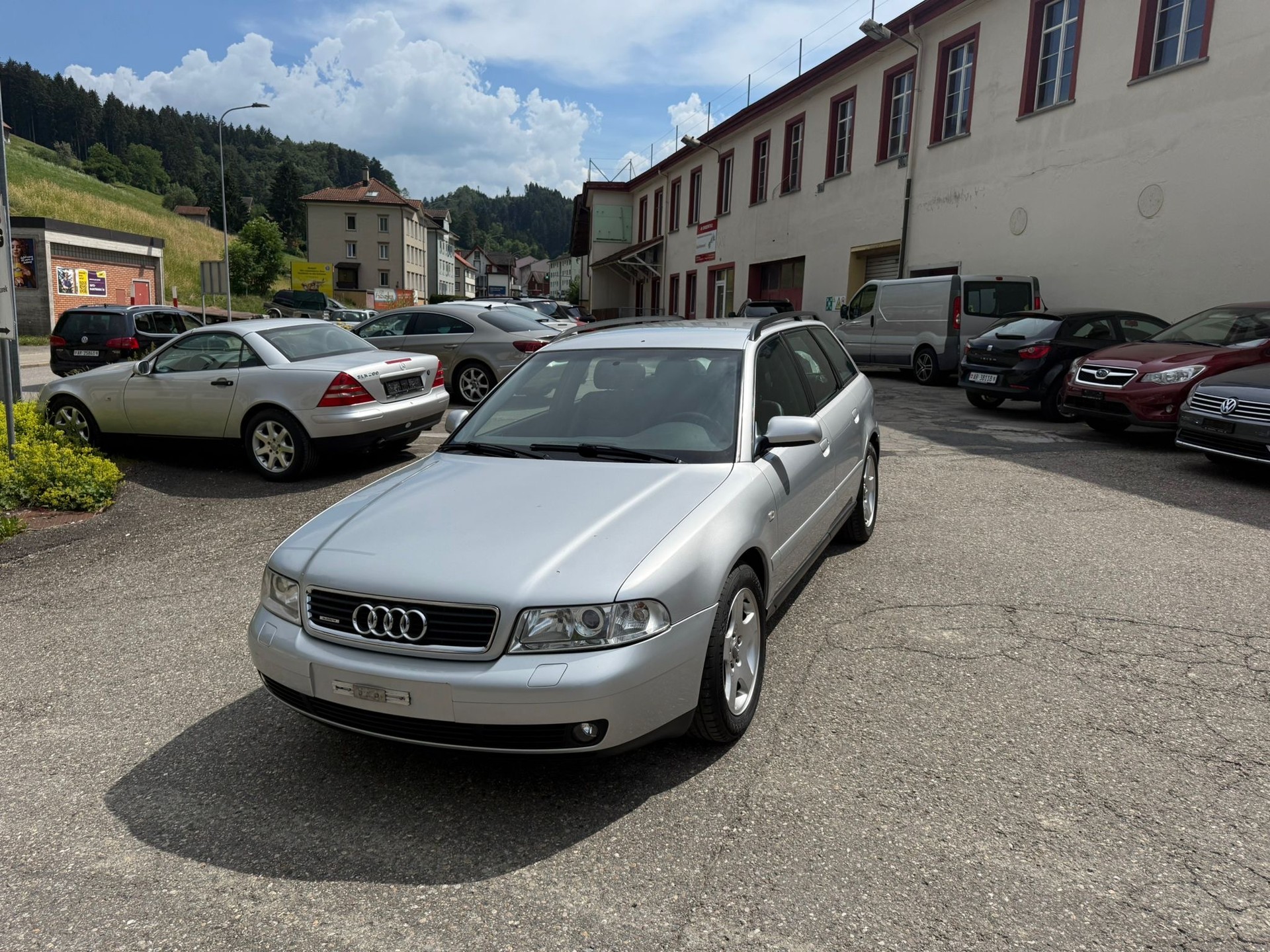 AUDI A4 Avant 1.8 T quattro Ambiente-image-0
