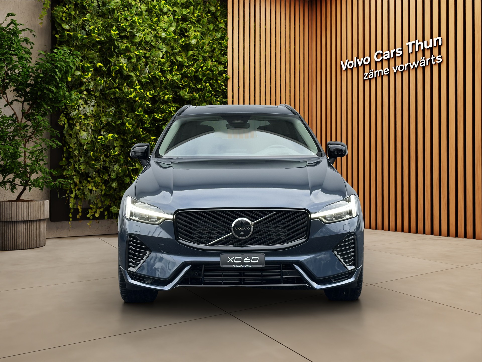 VOLVO XC60 2.0 T8 TE Ultra Dark eAWD-showroom-element-1