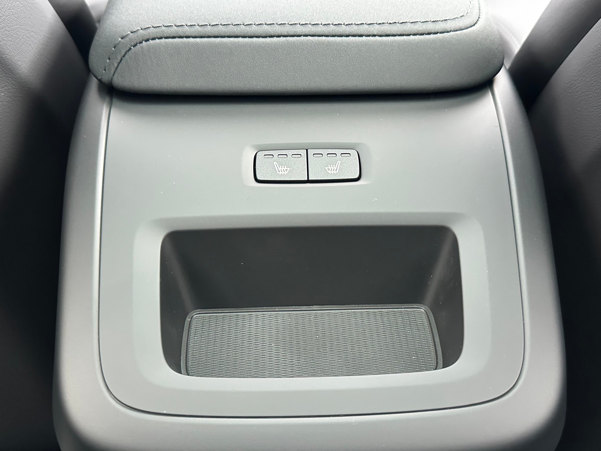 VOLVO XC60 2.0 T8 TE Ultra Dark eAWD-image-13