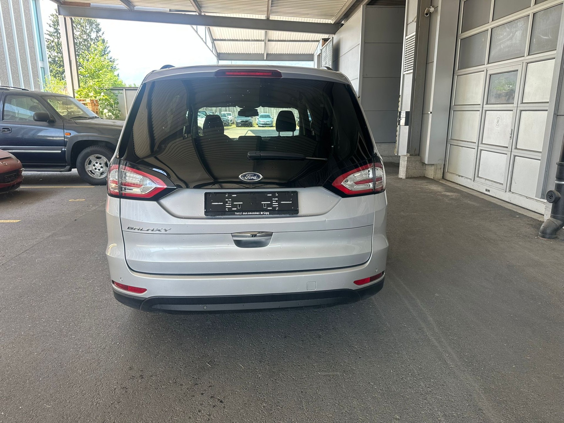 FORD Galaxy 2.0 TDCi Titanium AWD PowerShift-image-5
