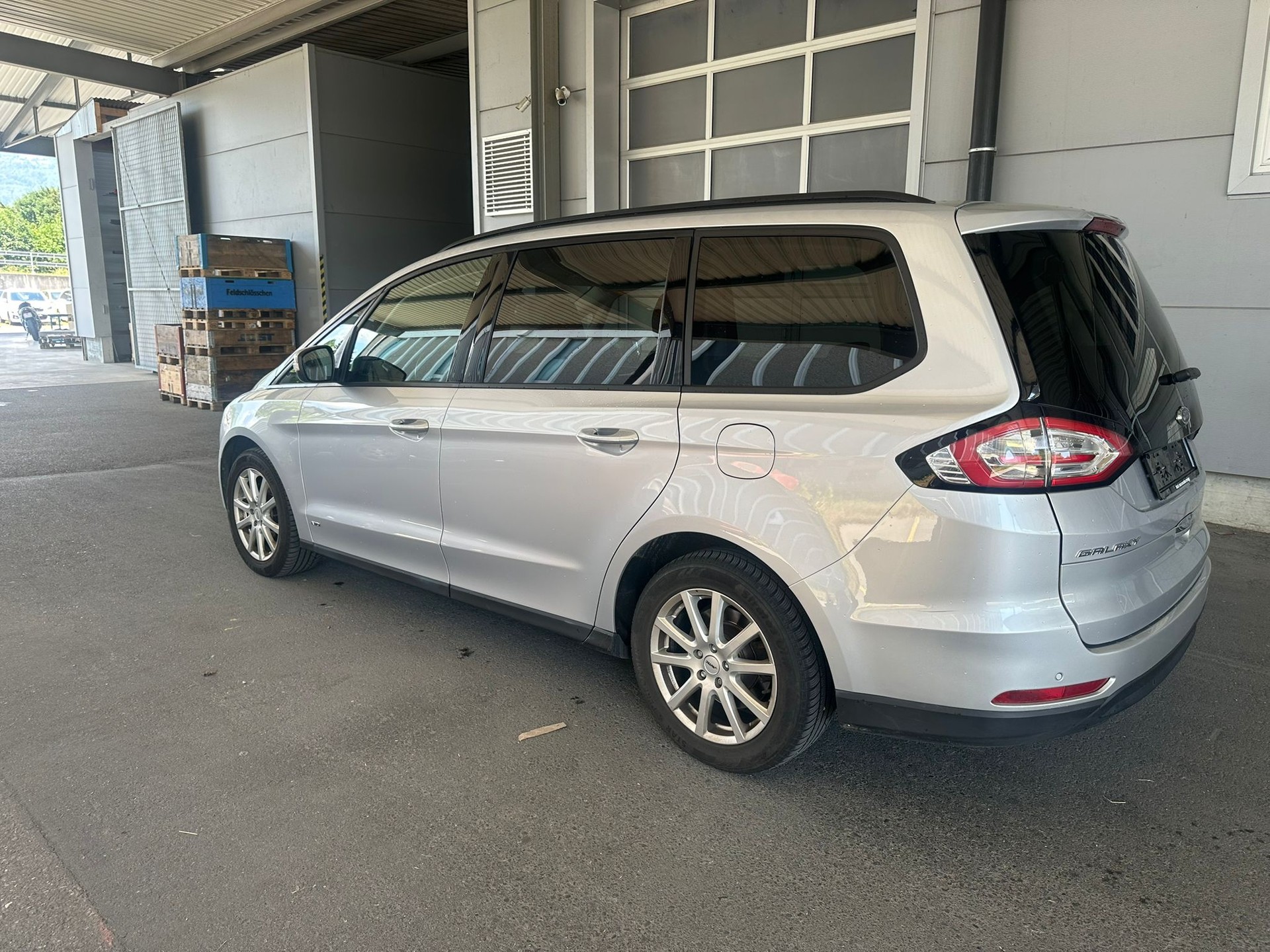 FORD Galaxy 2.0 TDCi Titanium AWD PowerShift-image-3