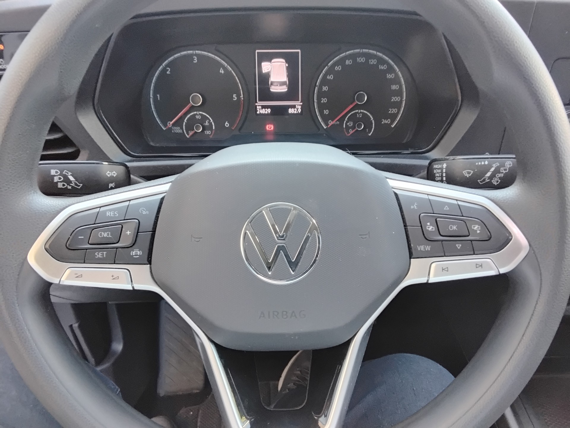 VW Caddy 2.0 TDI-image-6