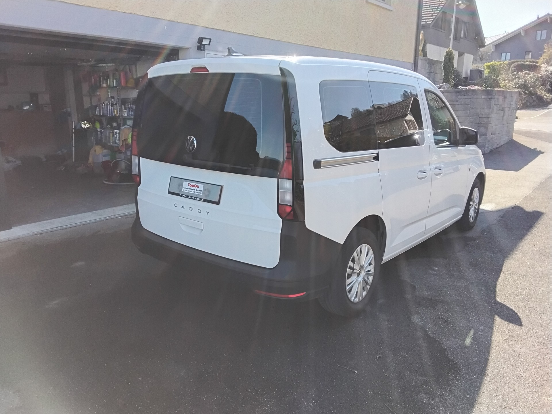 VW Caddy 2.0 TDI-image-0