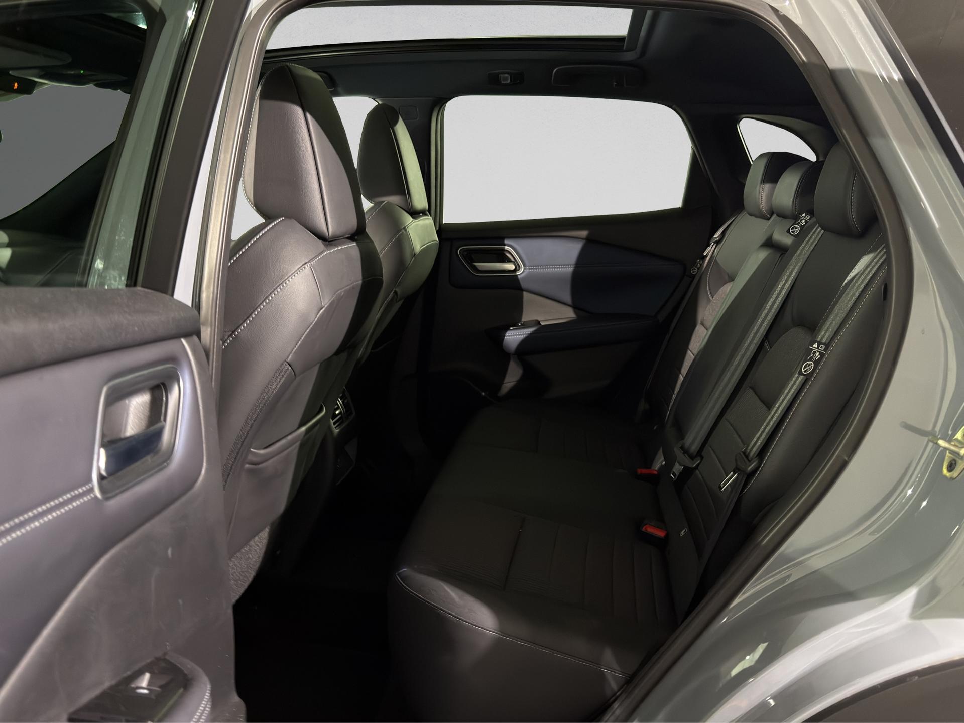 NISSAN Qashqai 1.3 DIG-T MHEV Tekna Xtronic-image-14