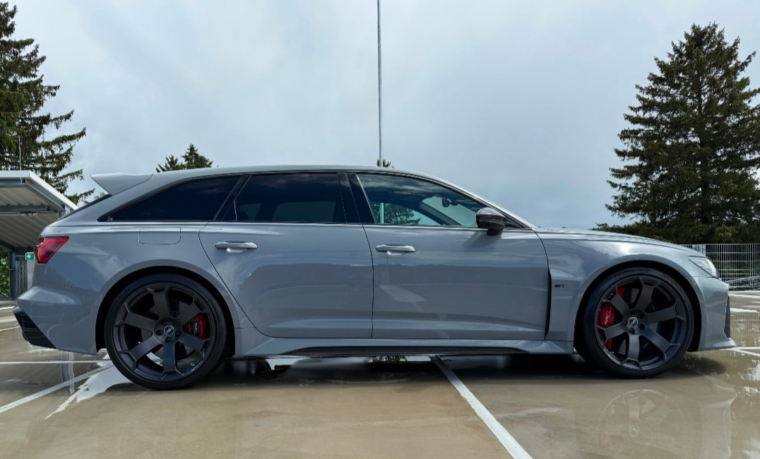AUDI Audi RS6 Avant GT PANO/STANDHZG !! 1 of 660-image-1