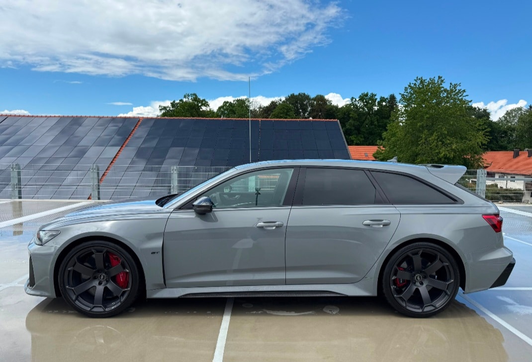 AUDI Audi RS6 Avant GT PANO/STANDHZG !! 1 of 660-image-7