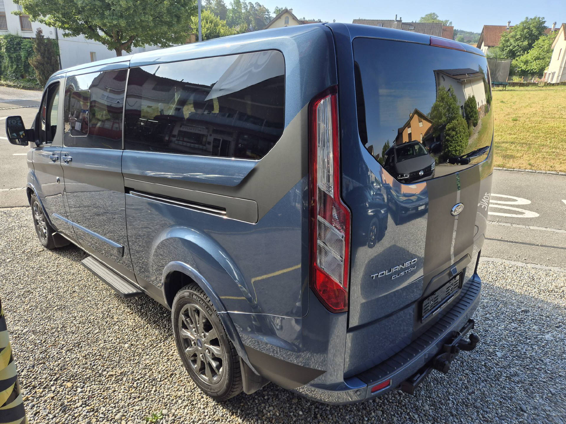 FORD Tourneo Custom 320 L2 2.0 TDCi 185 Titanium X-image-4