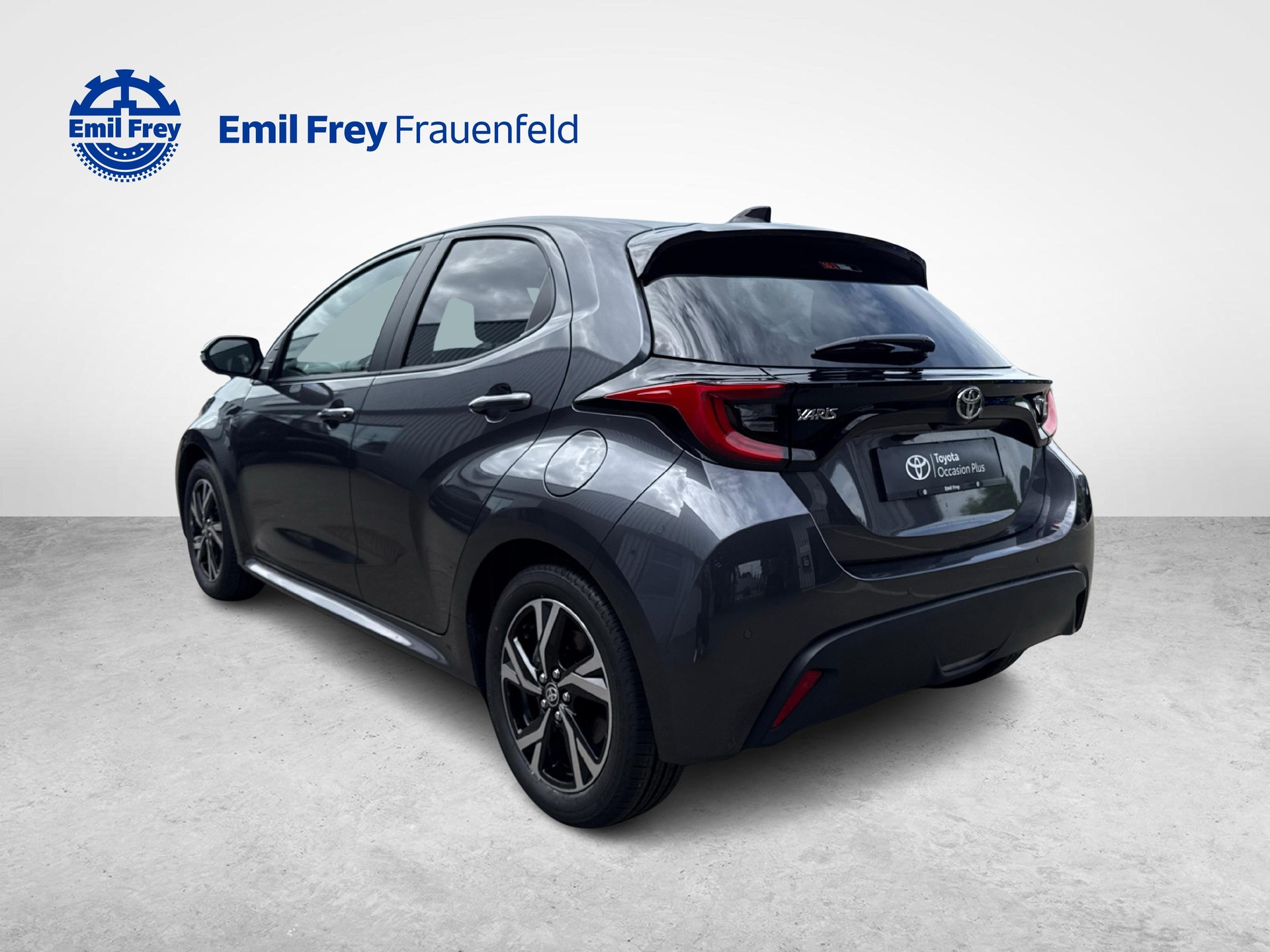 TOYOTA Yaris 1.5 VVT-i HSD Trend-image-2