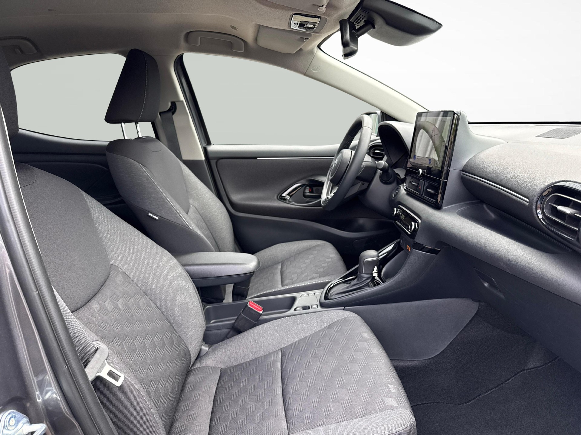 TOYOTA Yaris 1.5 VVT-i HSD Trend-image-9