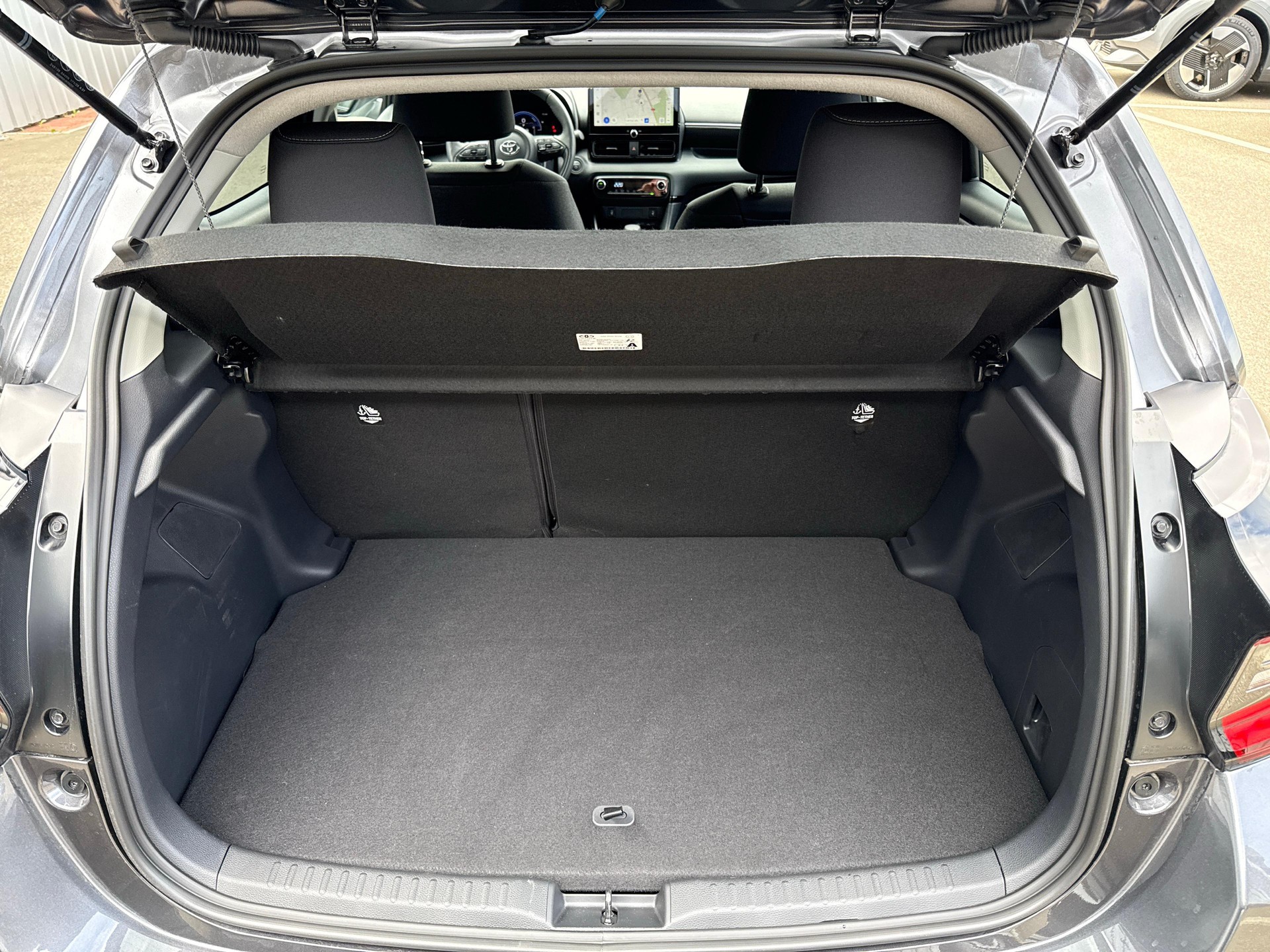 TOYOTA Yaris 1.5 VVT-i HSD Trend-image-10