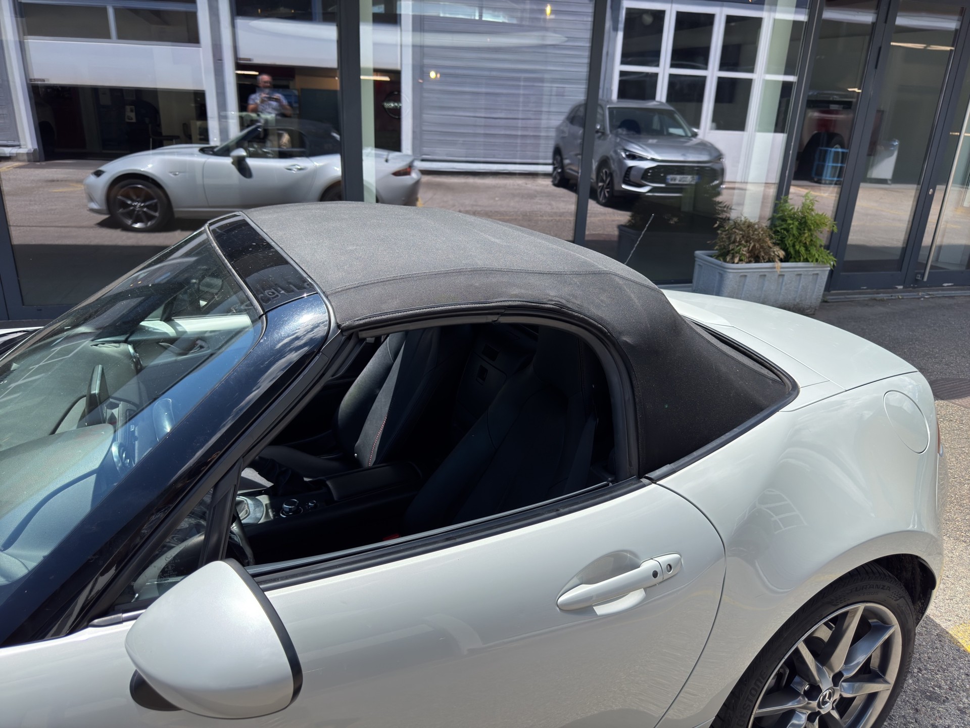 MAZDA MX-5 SKYACTIV-G 160 Revolution-image-14