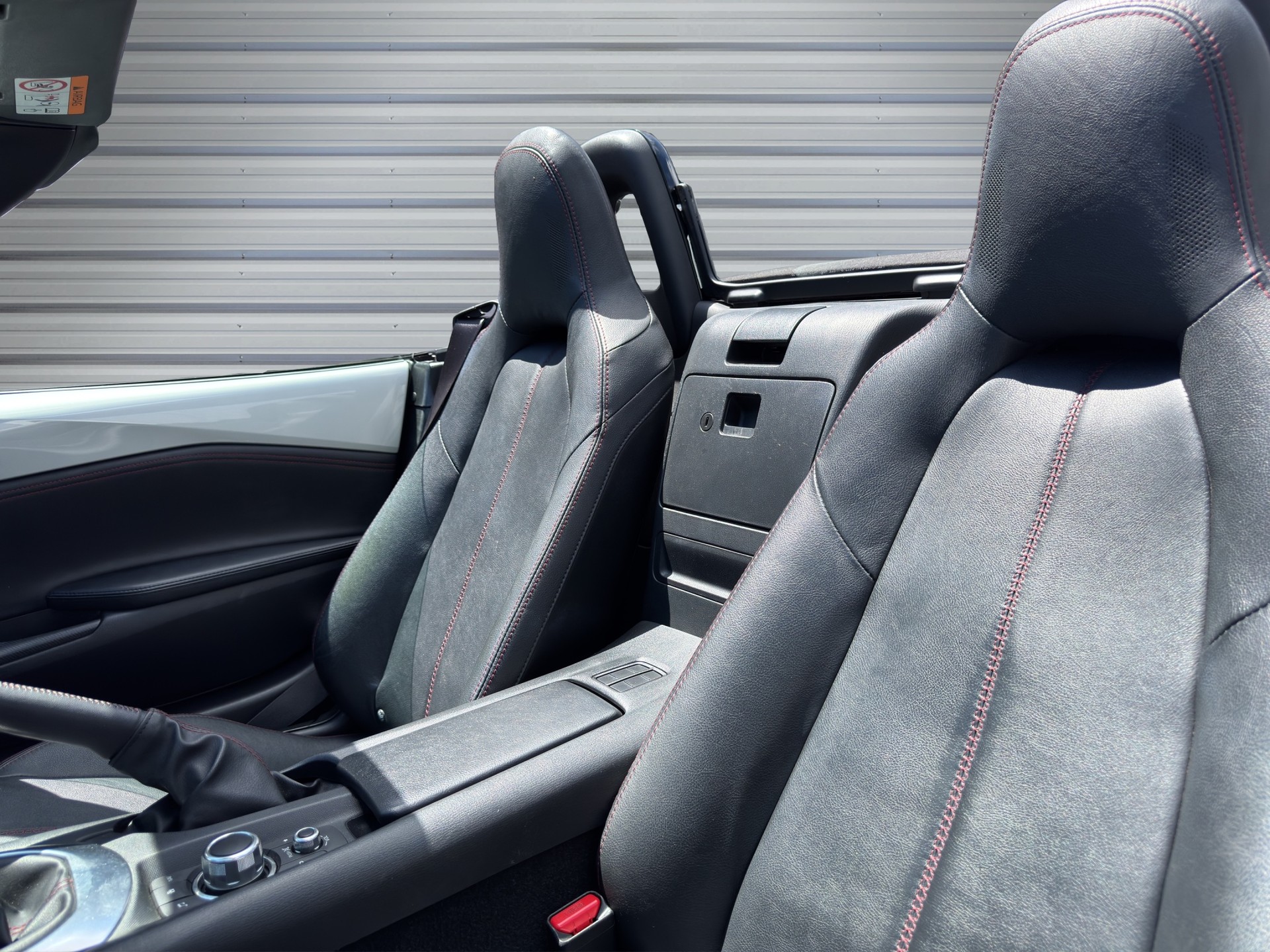 MAZDA MX-5 SKYACTIV-G 160 Revolution-image-8
