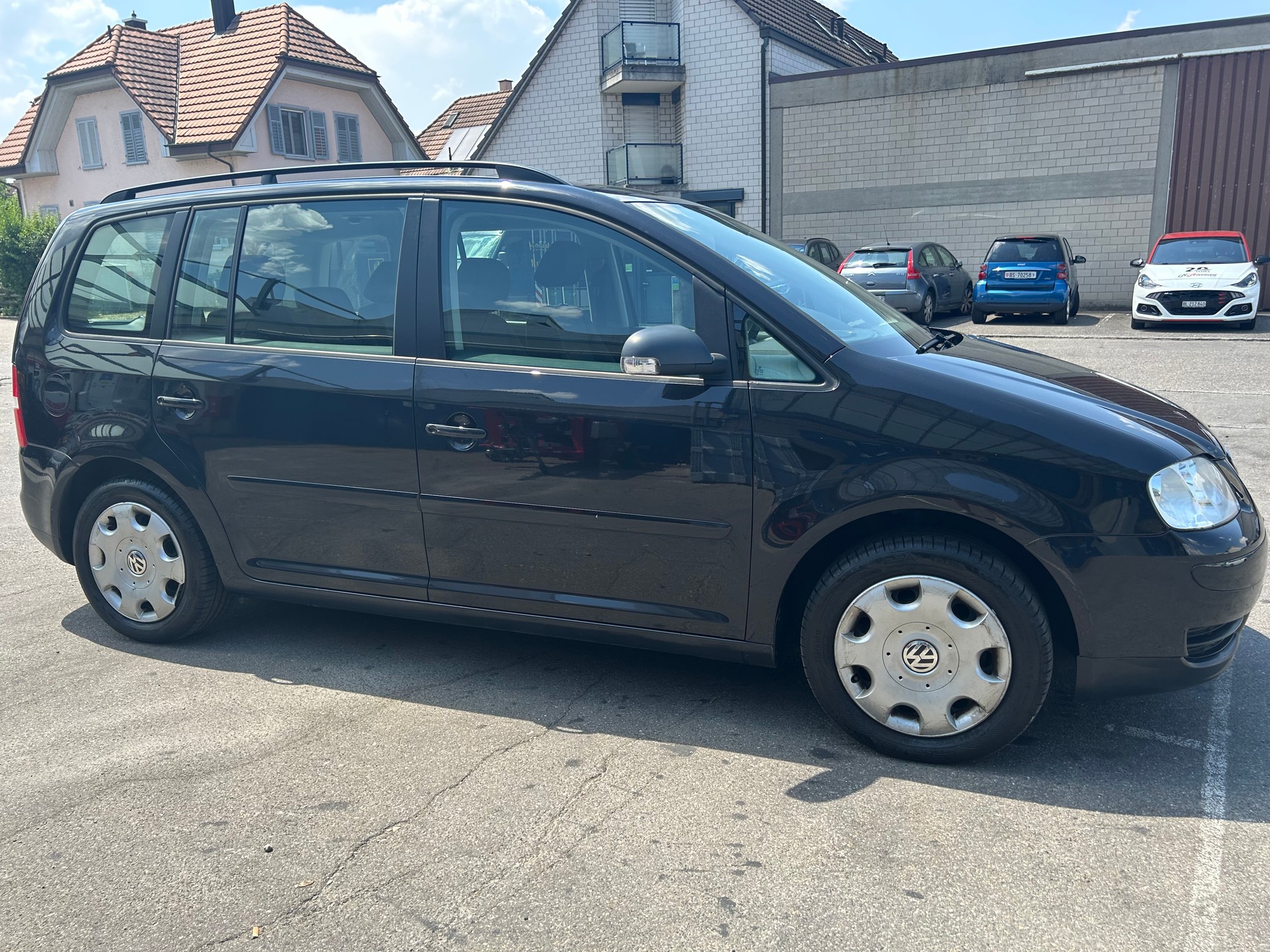 VW Touran 1.9 TDI-image-0