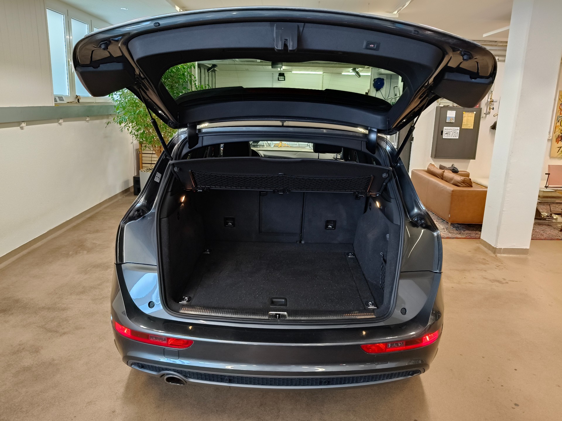 AUDI Q5 2.0 TDI quattro S-tronic-image-19