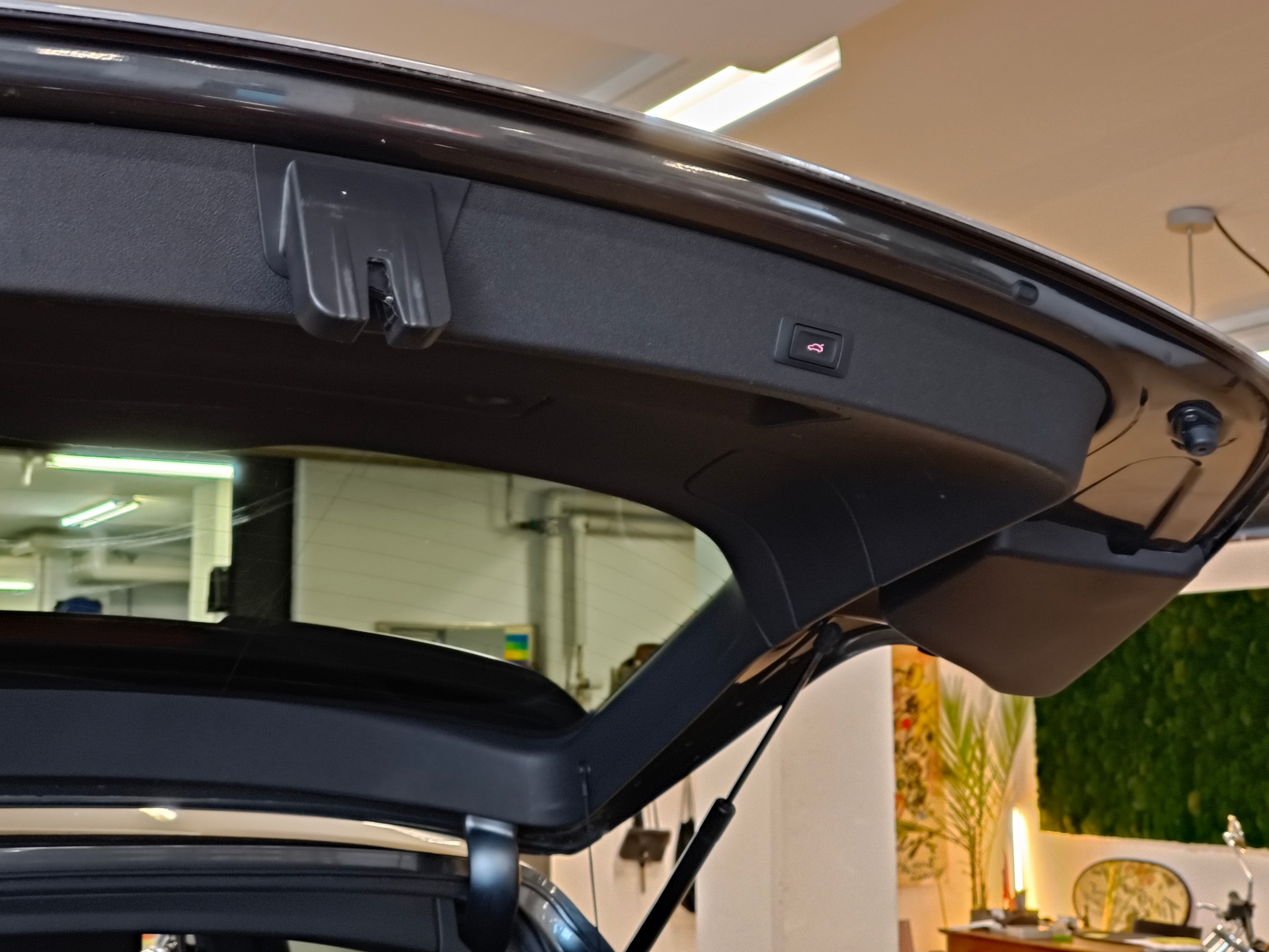 AUDI Q5 2.0 TDI quattro S-tronic-image-20