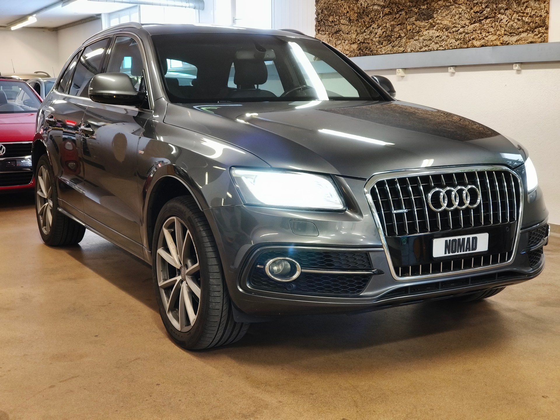 AUDI Q5 2.0 TDI quattro S-tronic-image-4