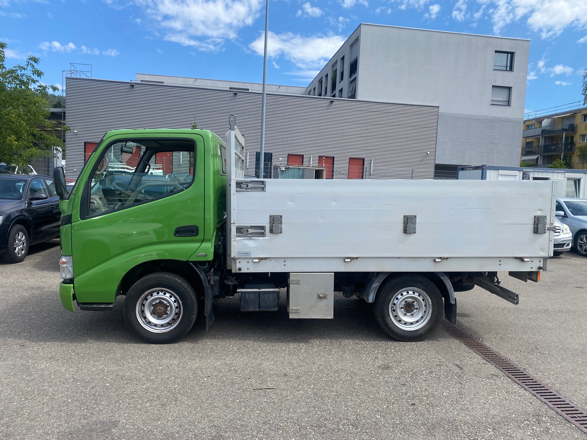 TOYOTA Dyna 100 3.0 D-4D-image-3