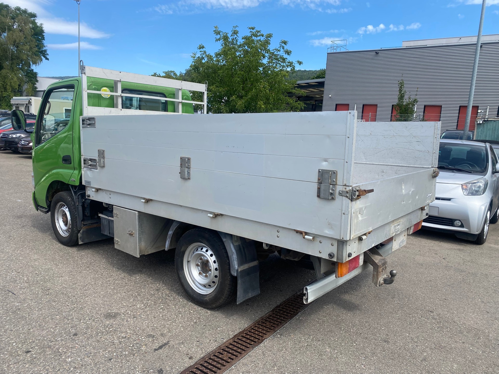 TOYOTA Dyna 100 3.0 D-4D-image-5