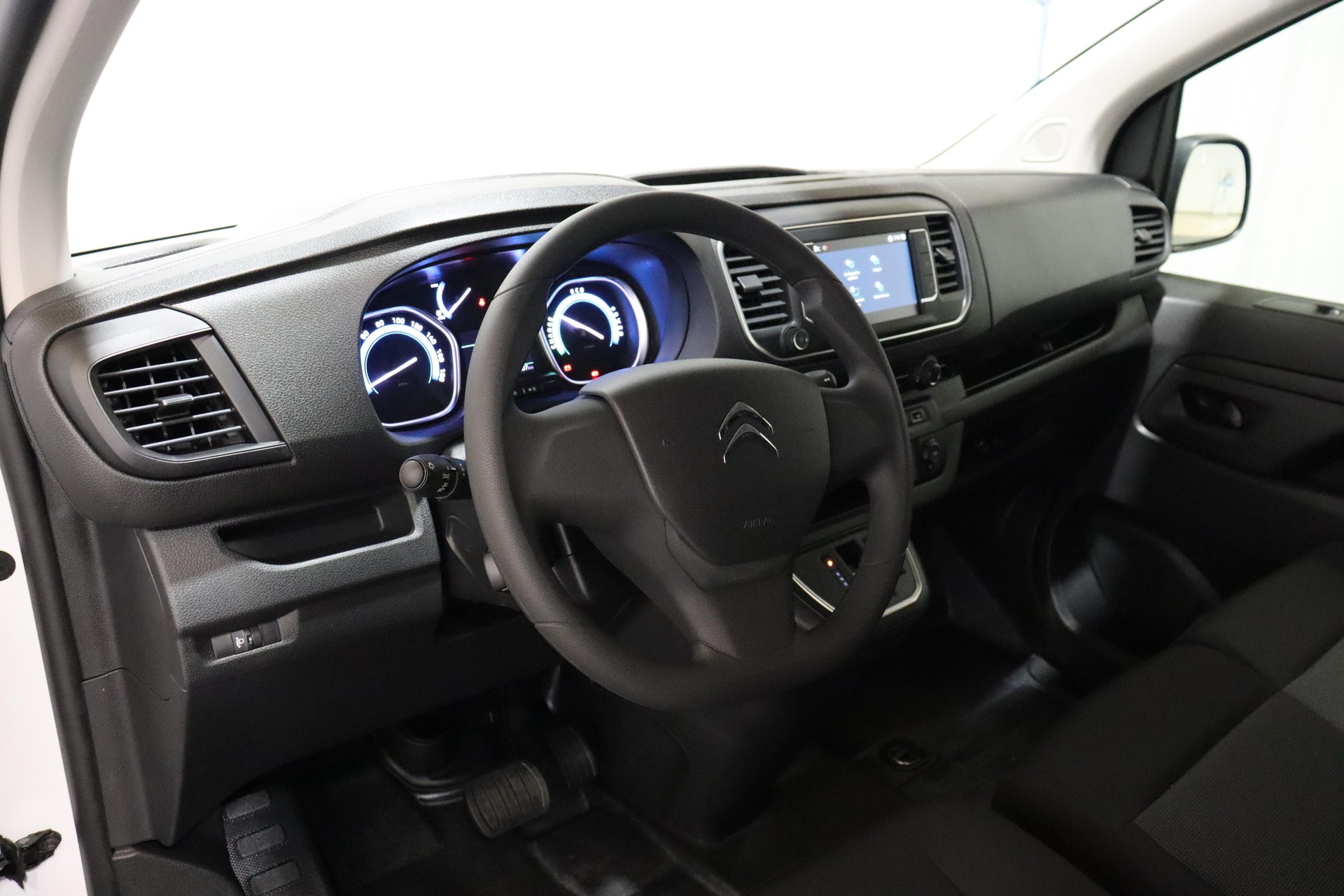 CITROEN e-Jumpy Kaw. M 75 kWh-image-5
