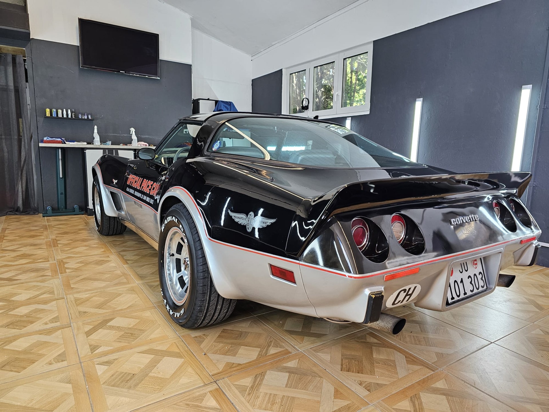 CHEVROLET C3 Pace Car Indy-image-2