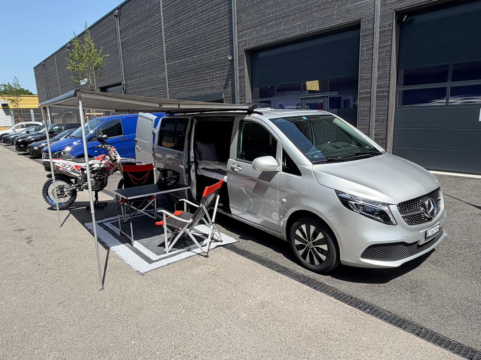 MERCEDES-BENZ Extra Long-image-1