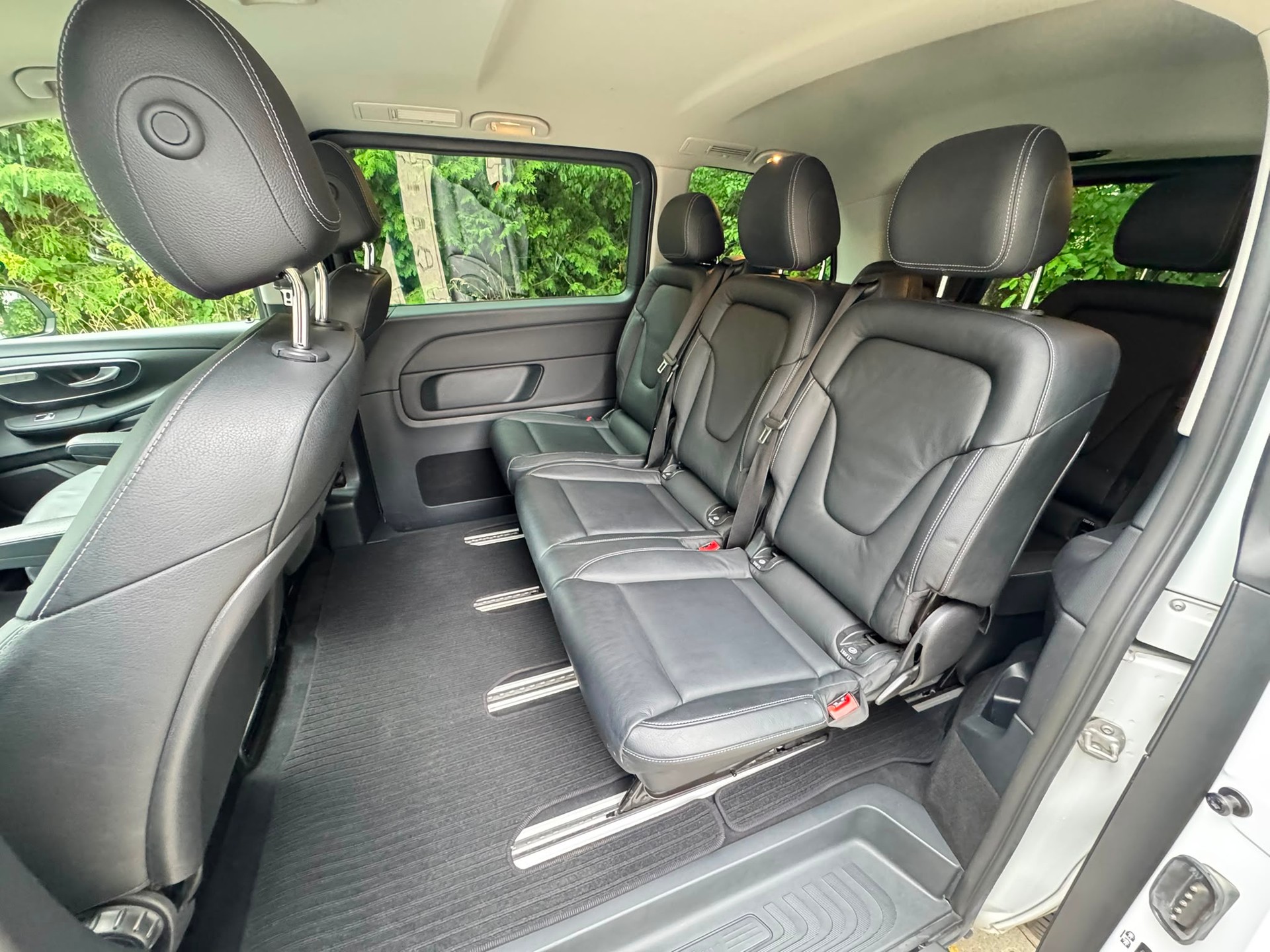 MERCEDES-BENZ V 220 d kompakt 4Matic 7G-Tronic-image-15