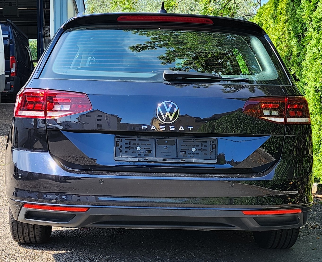 VW Passat 2.0 TDI BMT Business DSG-image-7