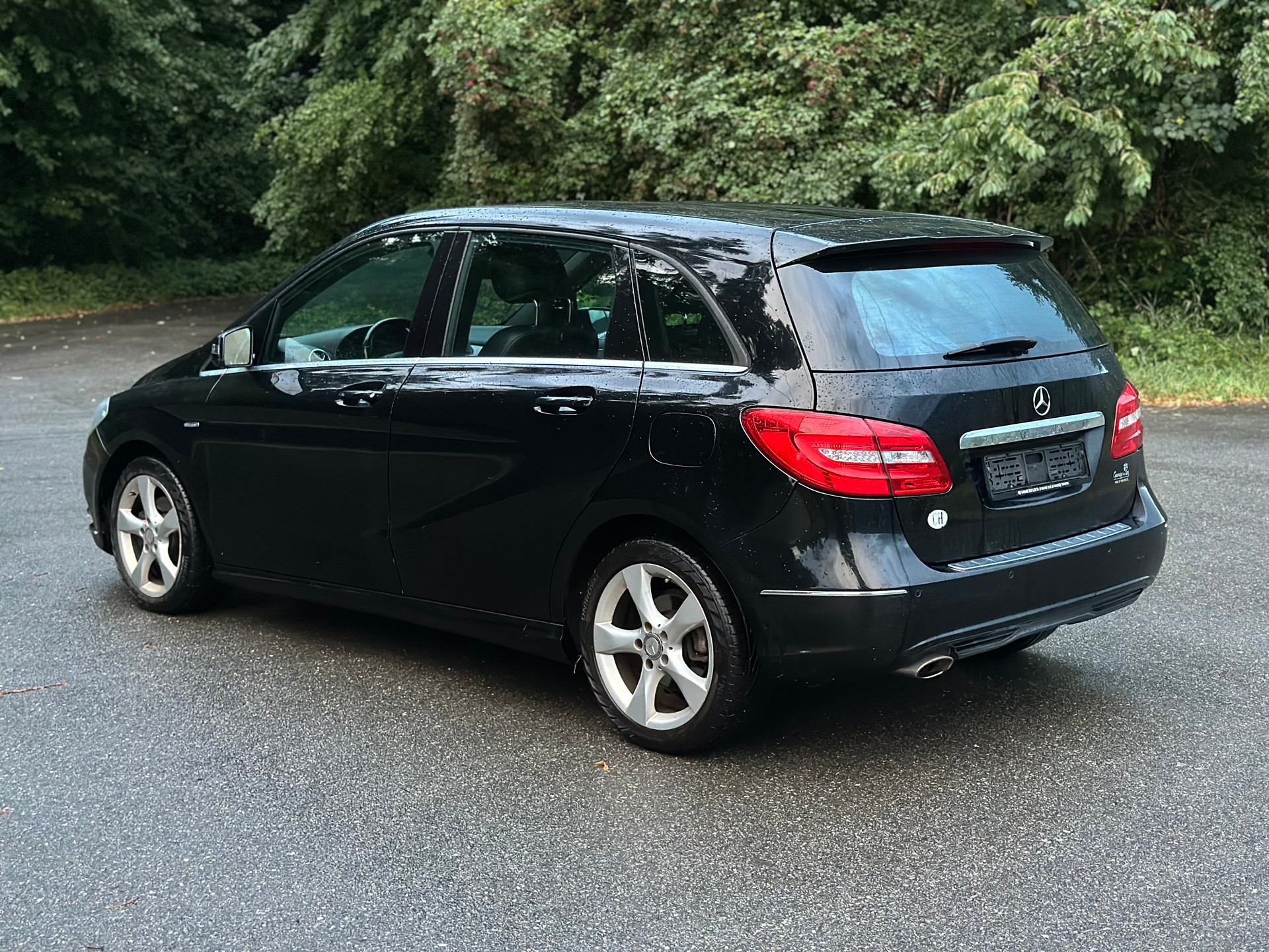 MERCEDES-BENZ B 200-image-3