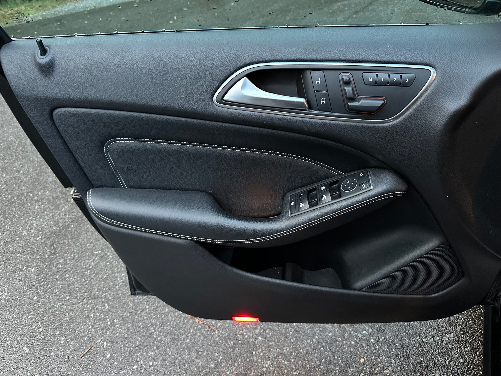 MERCEDES-BENZ B 200-image-6