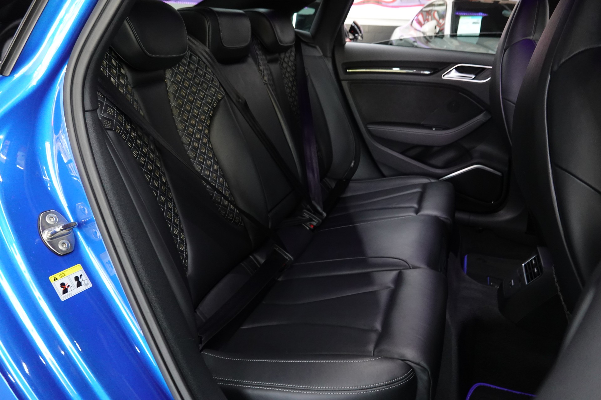 AUDI RS3 LIMOUSINE 2.5 TSI QUATTRO S-TRONIC CH-FZ SEDAN MILLTEK ON TOP-image-40