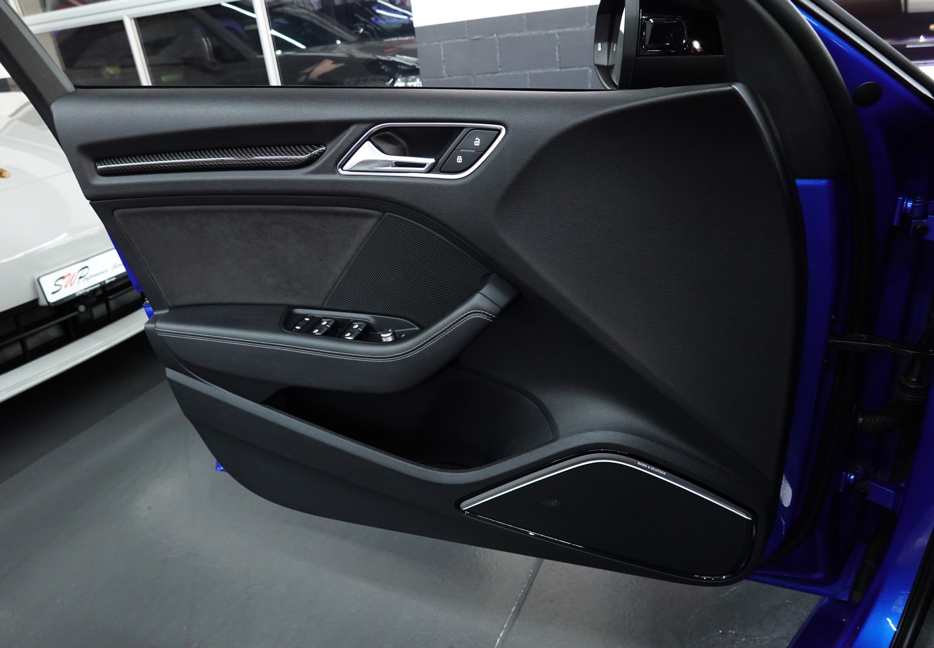 AUDI RS3 LIMOUSINE 2.5 TSI QUATTRO S-TRONIC CH-FZ SEDAN MILLTEK ON TOP-image-31