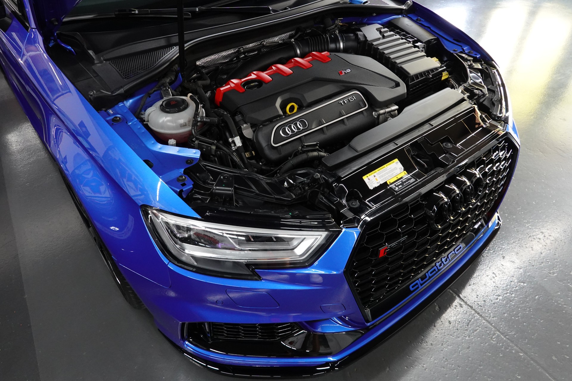 AUDI RS3 LIMOUSINE 2.5 TSI QUATTRO S-TRONIC CH-FZ SEDAN MILLTEK ON TOP-image-5