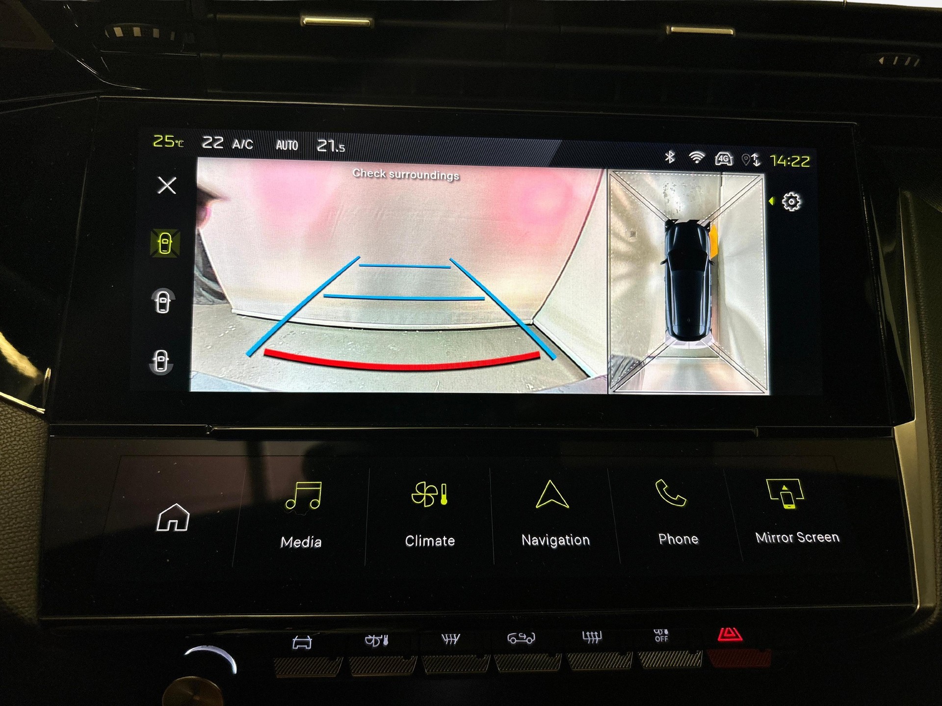PEUGEOT 308 SW 1.6 PHEV 180 GT-image-8