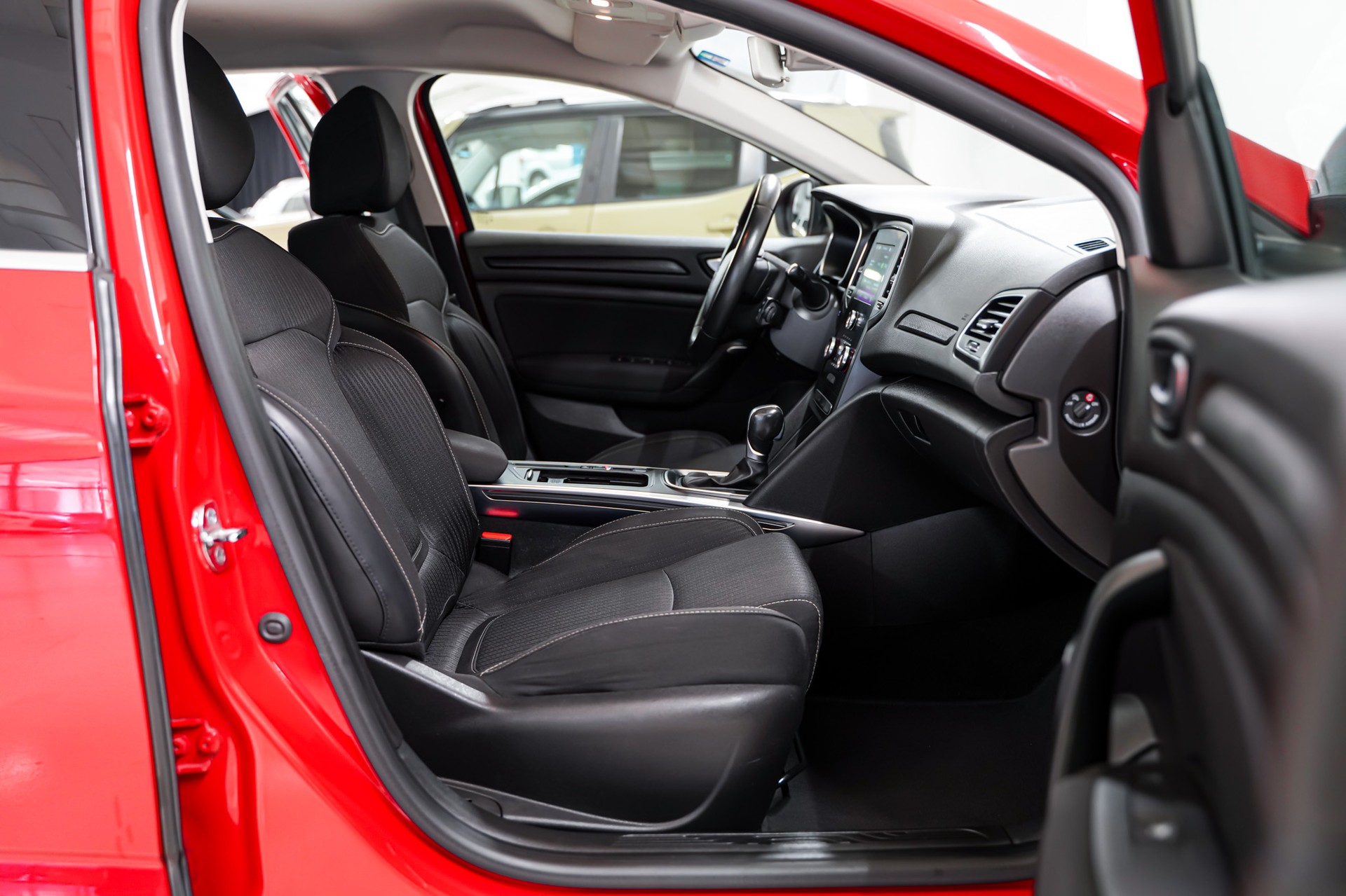 RENAULT Mégane Grandtour 1.5 dCi Business EDC-image-15